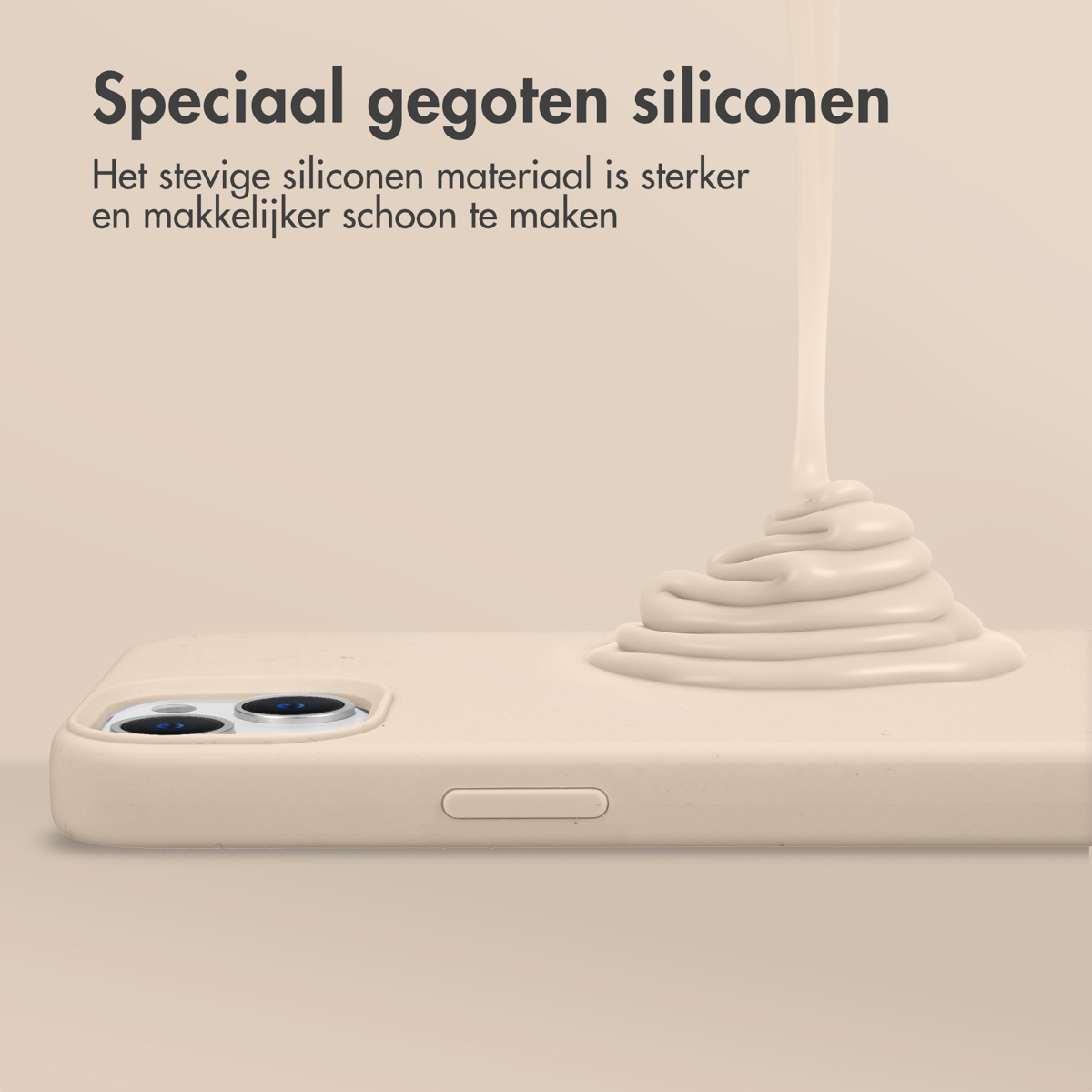 Eine Handyhülle mit flüssigem Silikon, das darüber gegossen wird. Beiger Hintergrund und Text auf Niederländisch.