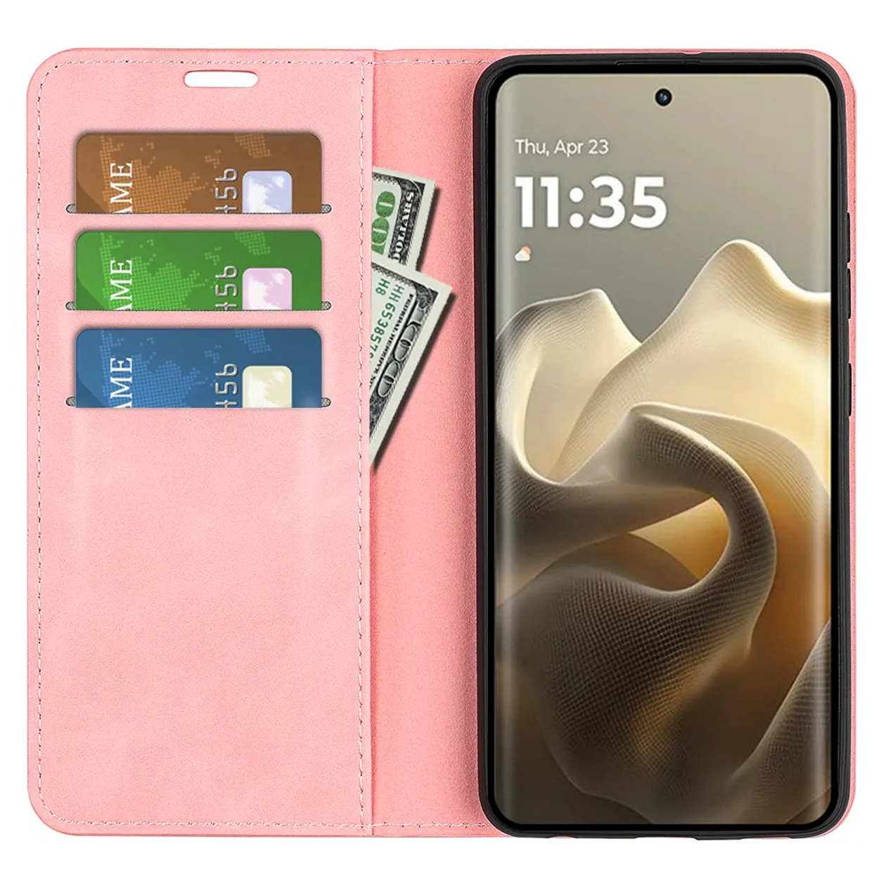 Roze portemonnee telefoonhoes open met kaarten en contant geld zichtbaar, naast een telefoon die de tijd weergeeft.