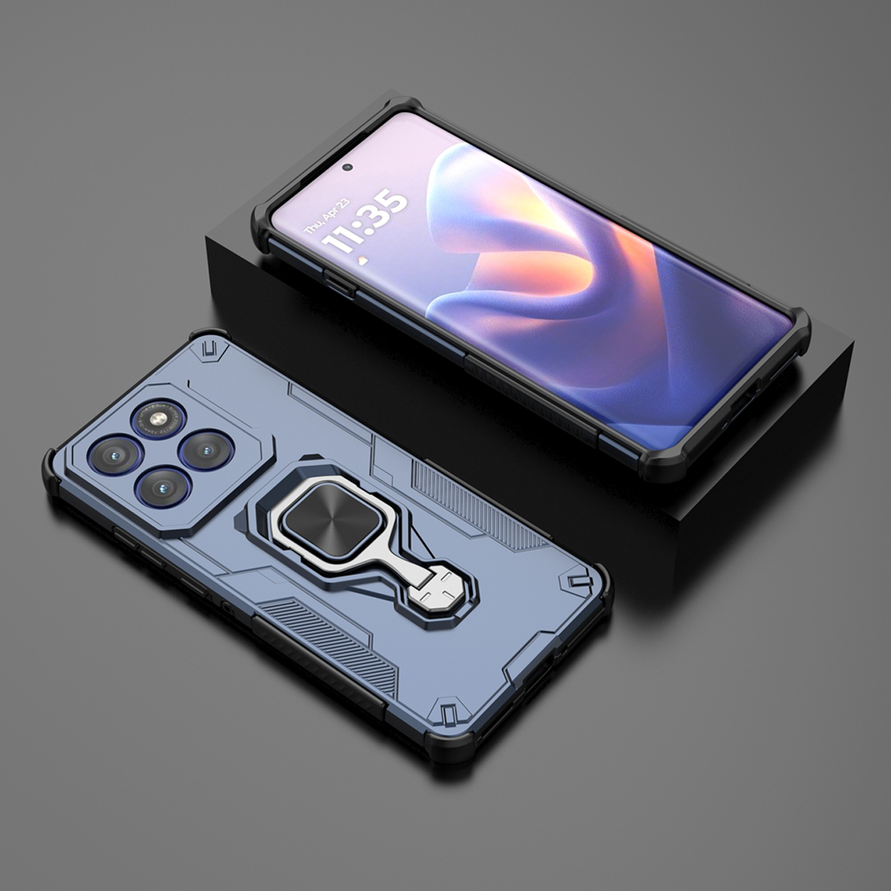 Twee blauwe telefoonhoesjes, een met een telefoon erin en de andere zonder.