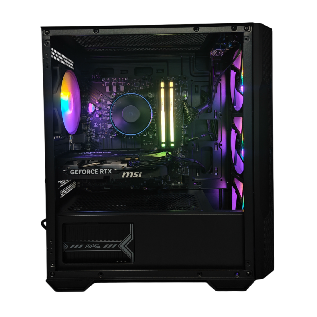 Interno del case del computer con componenti: scheda grafica, dissipatore CPU, moduli RAM e logo MSI.