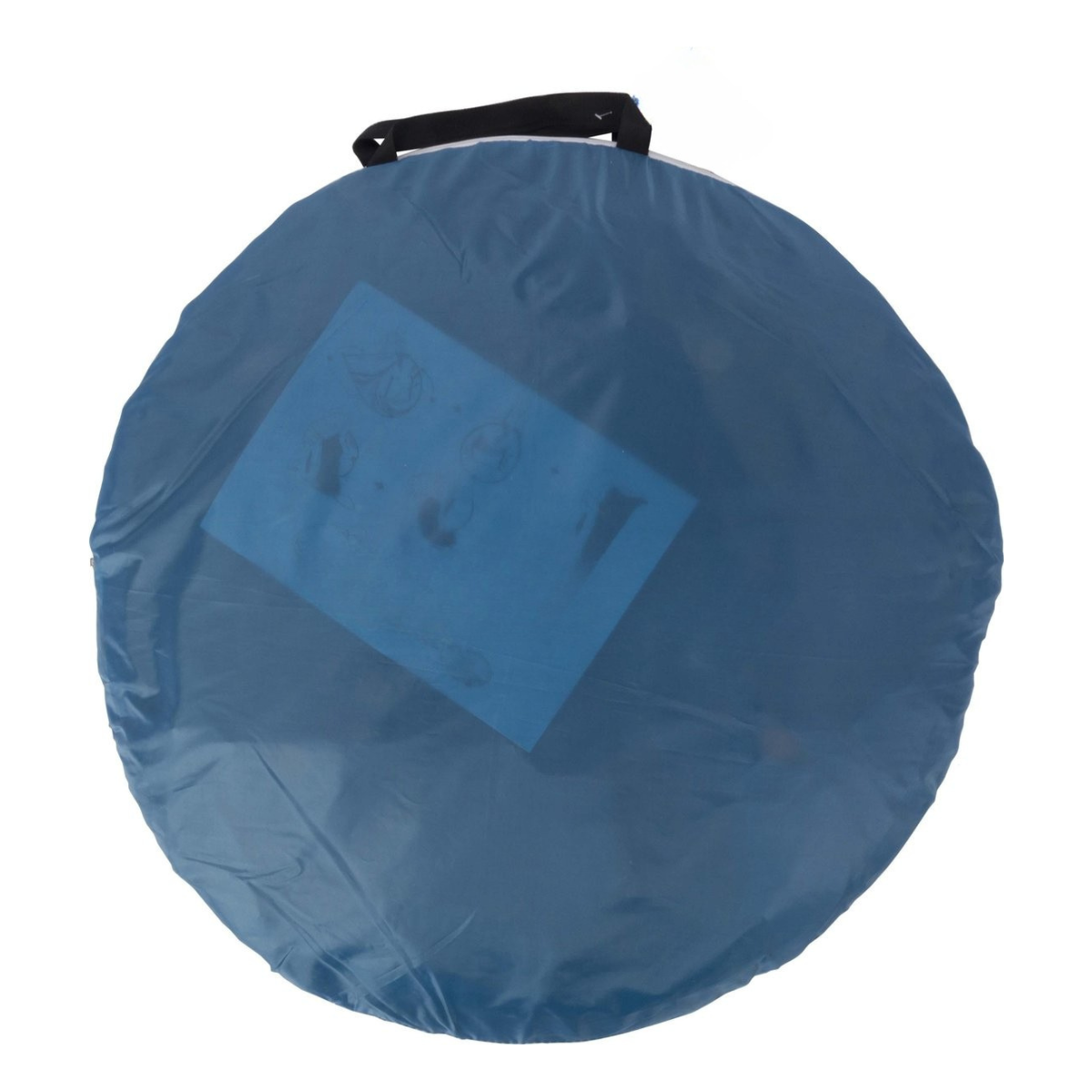 Blauwe tent opgevouwen. Donkerblauw. Een blauwe rechthoek binnenin. Zwarte band bovenop. De tent is cirkelvormig.