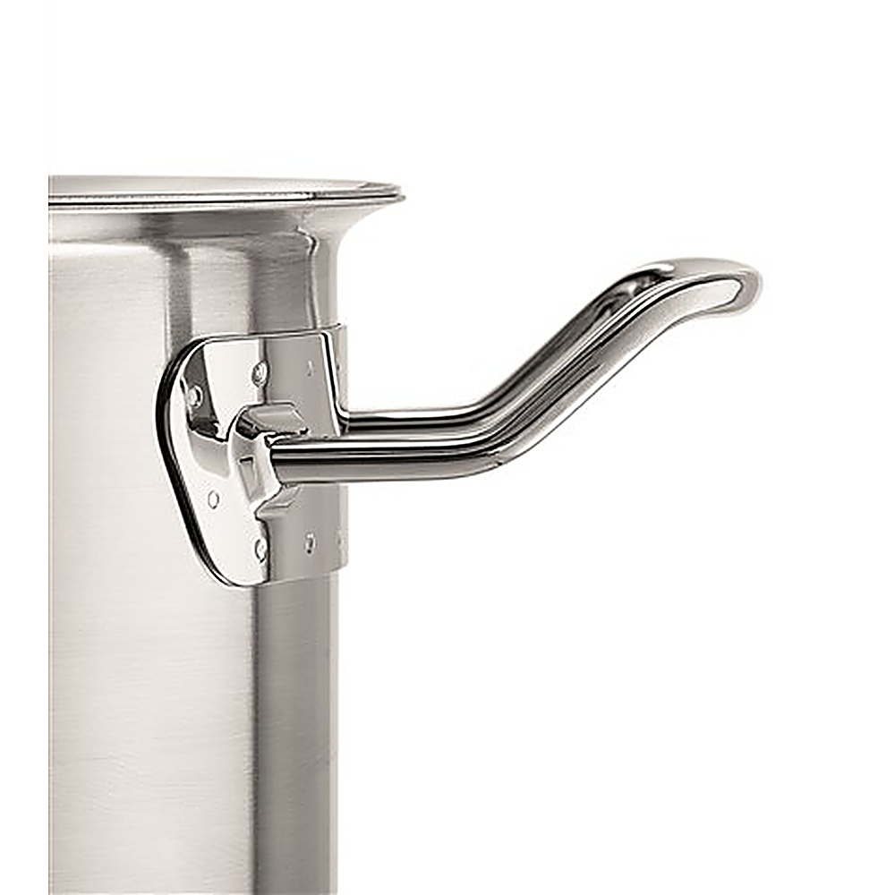 Zbliżenie uchwytu garnka ze stali nierdzewnej. Uchwyt jest zakrzywiony i nitowany.