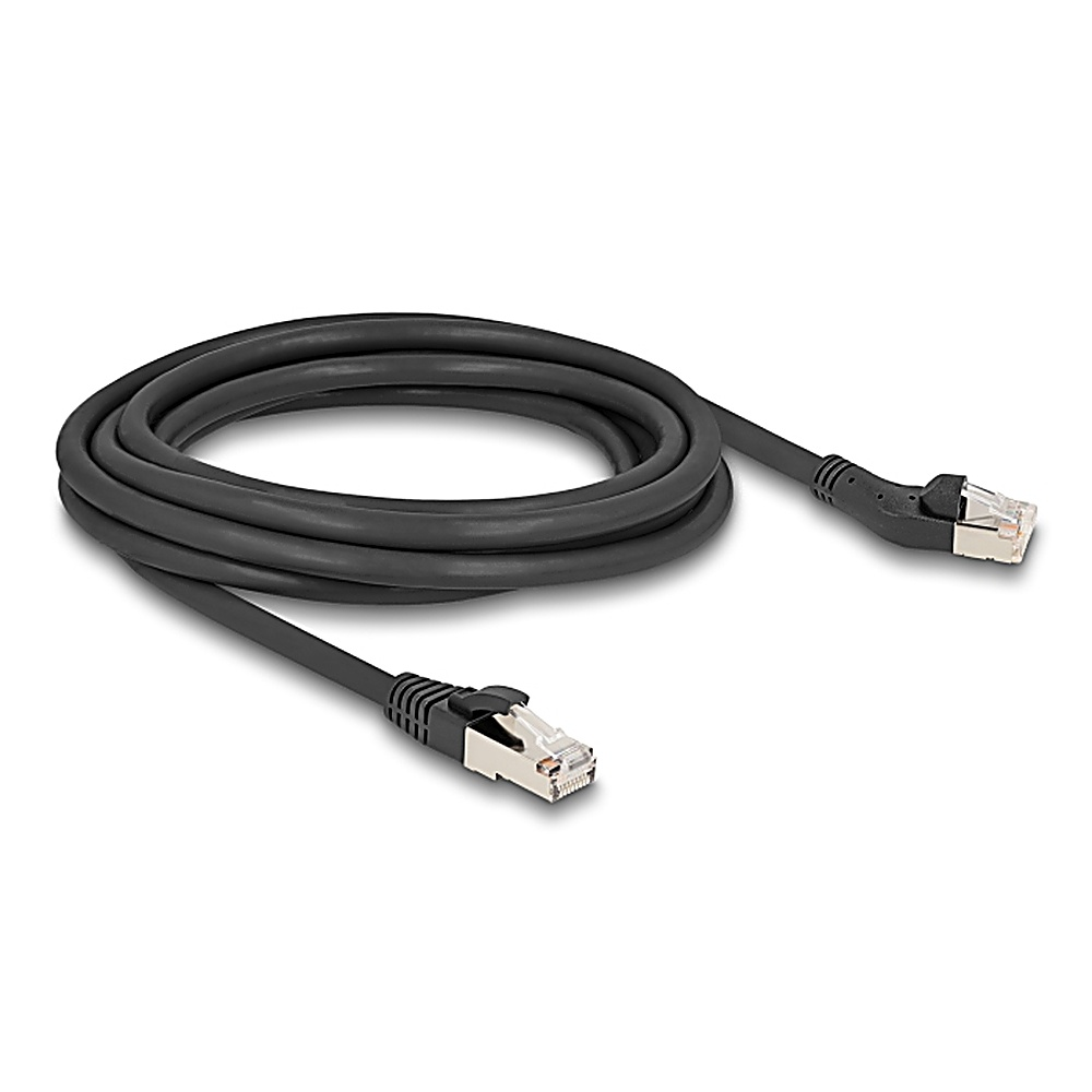 Un cavo Ethernet nero con connettori ad entrambe le estremità. I connettori sono neri e hanno una clip.