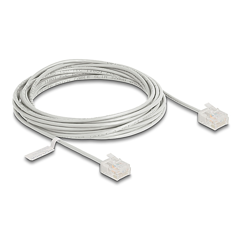 Cavo di rete grigio con connettori RJ45.