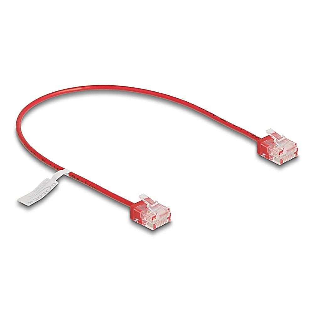 Cavo di rete rosso con connettori RJ45.