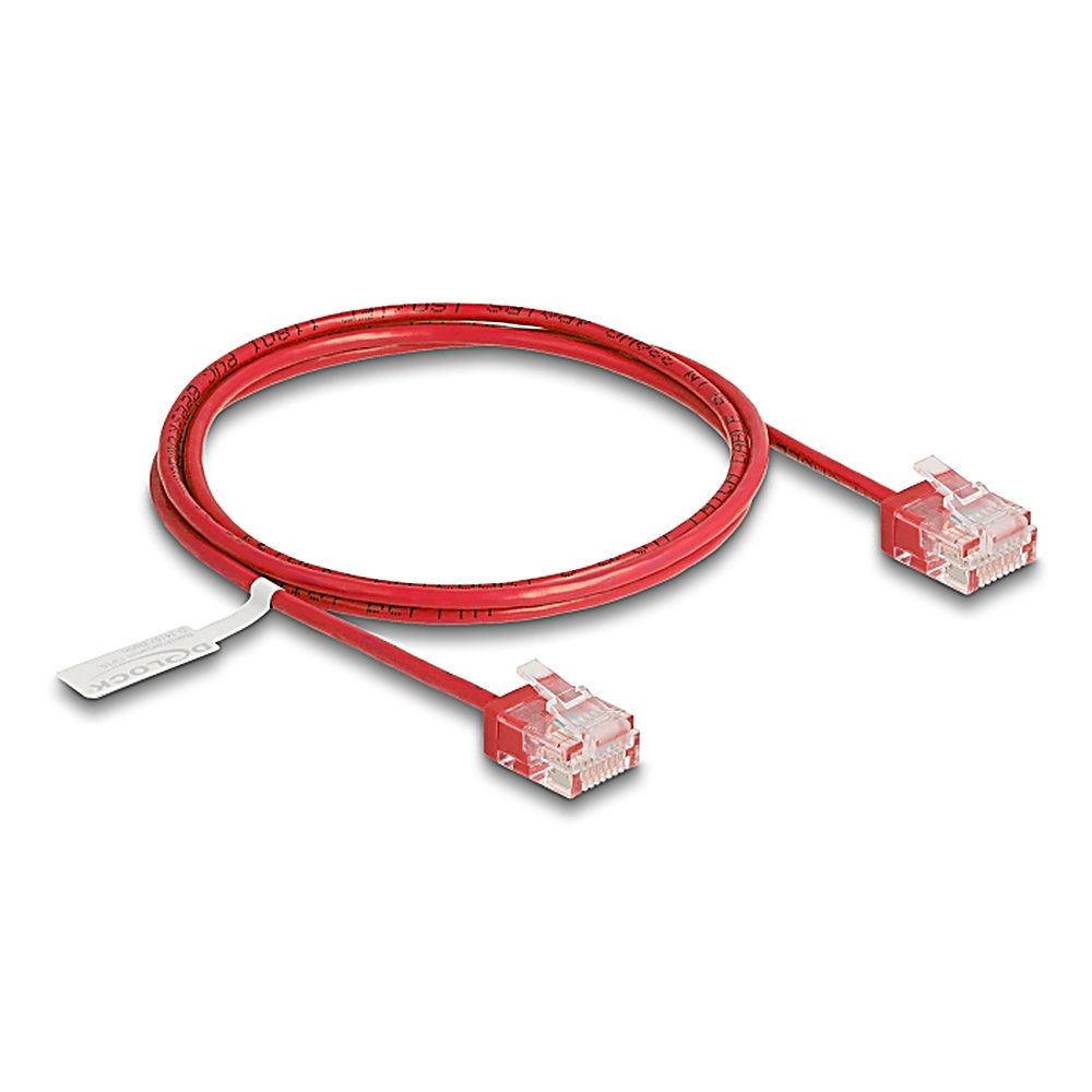 Cavo di rete rosso con connettori RJ45 su entrambe le estremità.
