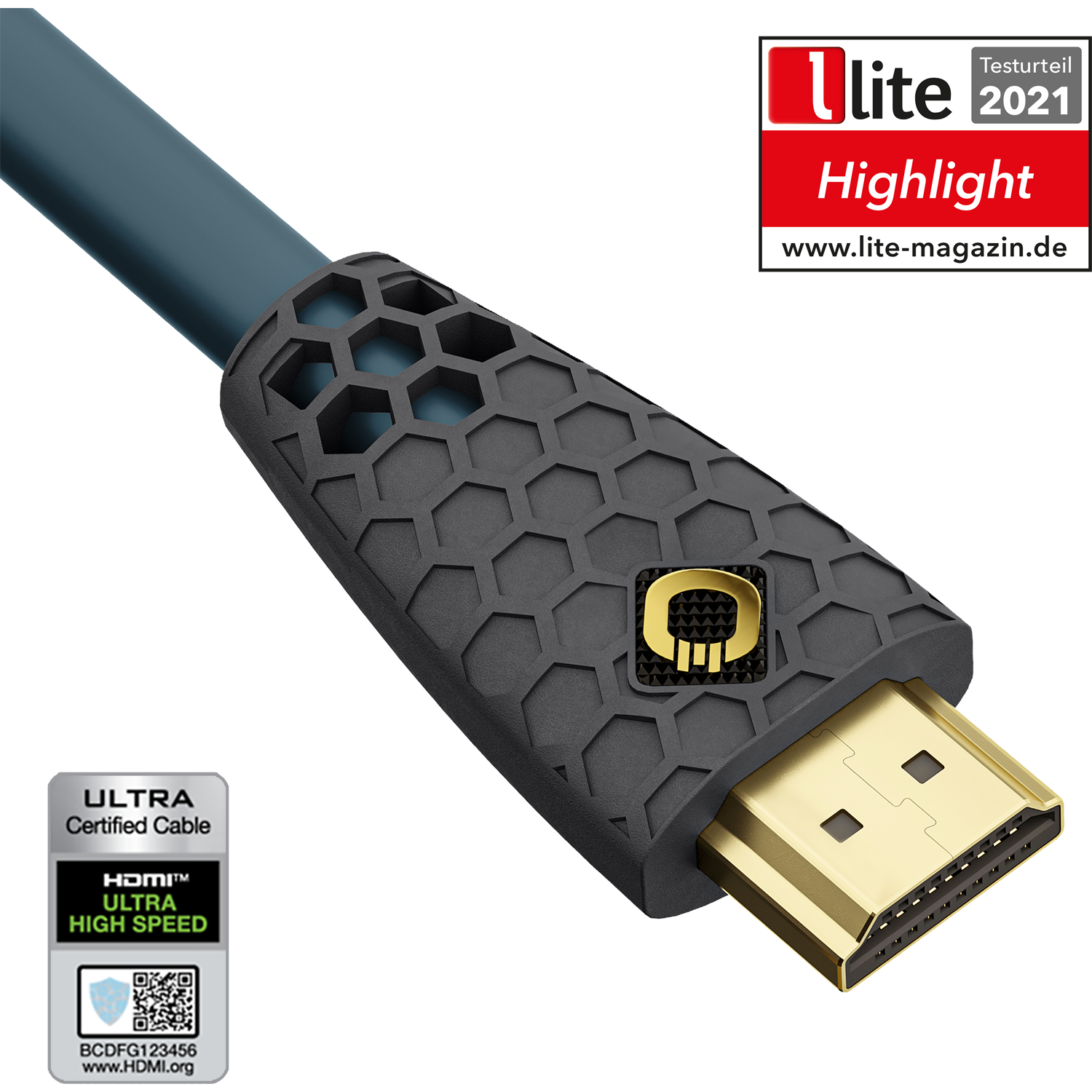 Nahaufnahme eines HDMI-Kabels mit Goldstecker und schwarzem Wabenmustergriff, mit Zertifizierungsetikett.