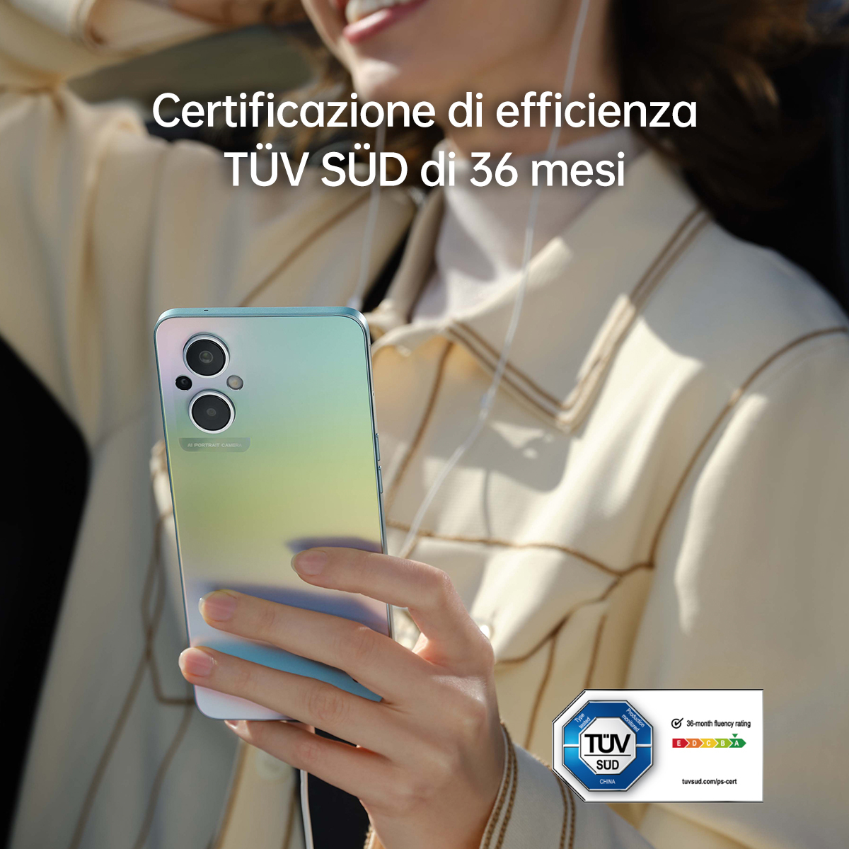 Ręka trzymająca smartfona, certyfikat i telefon.