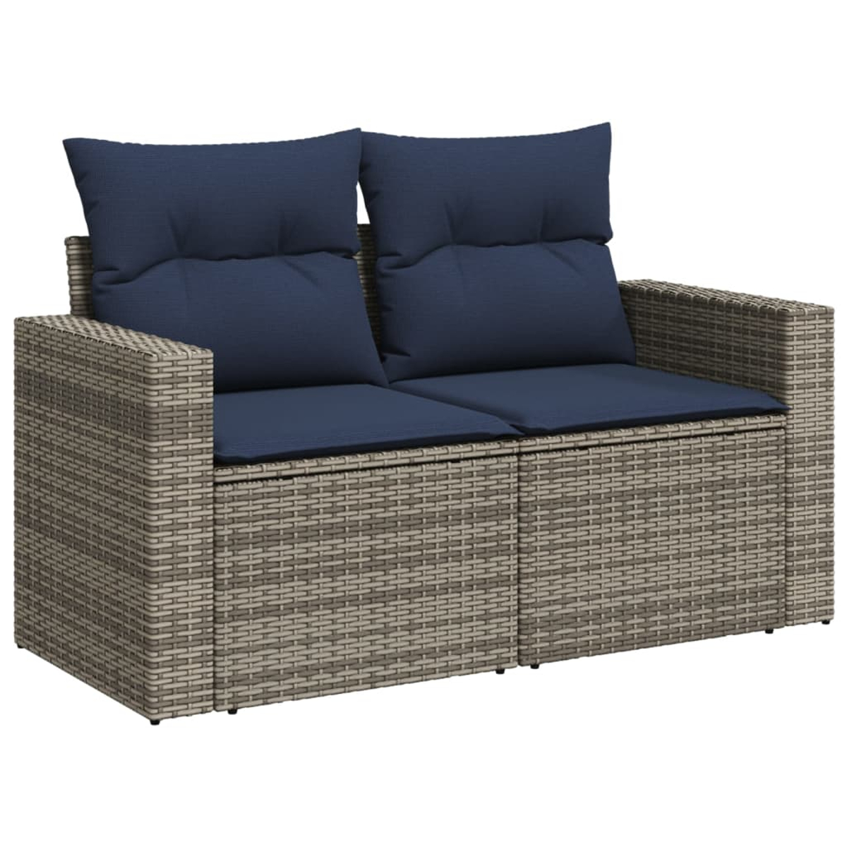 Ein graues Outdoor-Sofa aus Korbgeflecht mit zwei Sitzen und blauen Kissen.