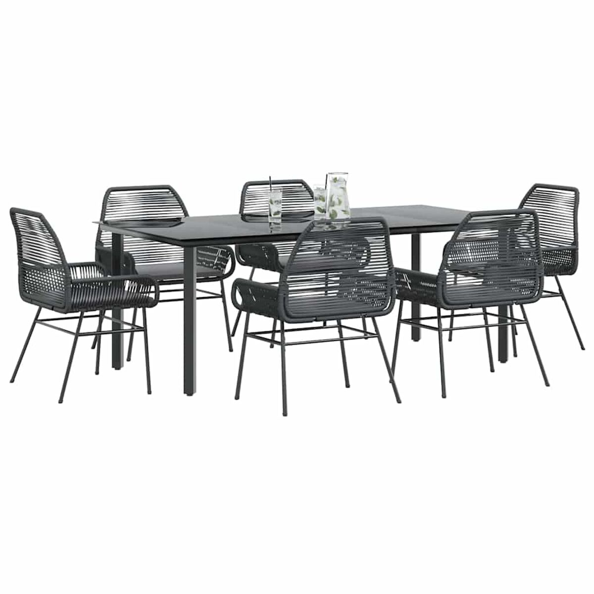 Essgruppe für den Außenbereich mit sechs Stühlen und einem schwarzen Tisch mit Gläsern darauf.
