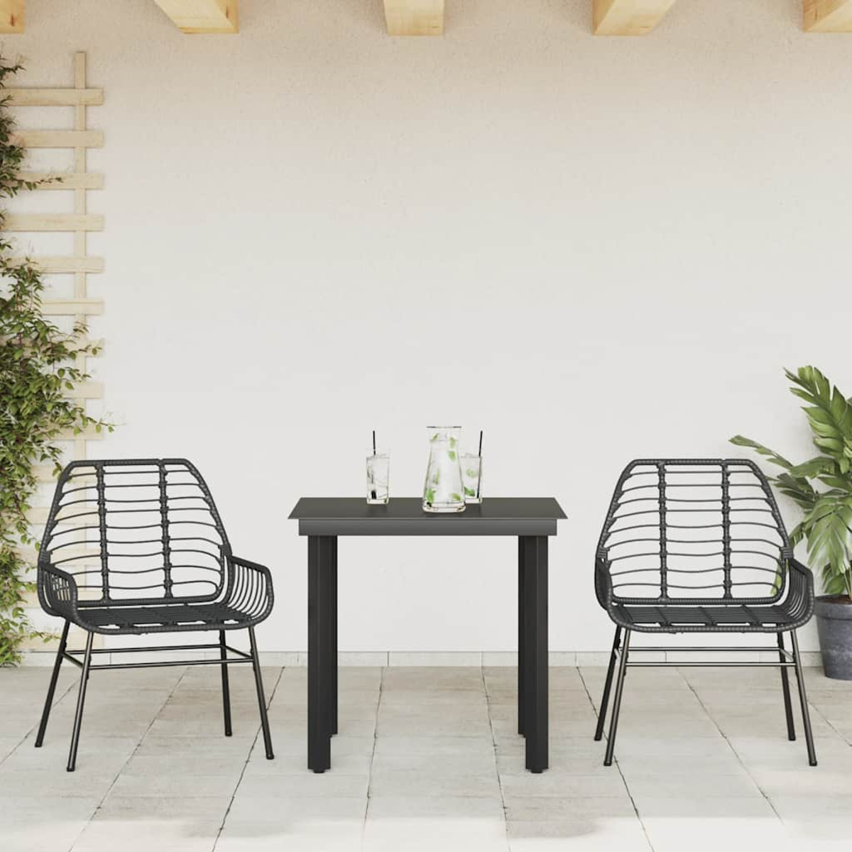 Juego de comedor al aire libre con dos sillas, mesa y vasos. Fondo blanco.