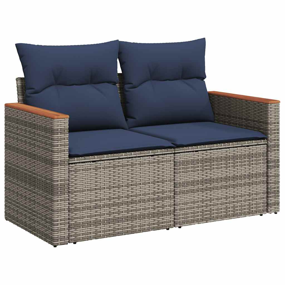 Zweisitziges Rattan-Sofa mit blauen Kissen und Holzarmlehnen.