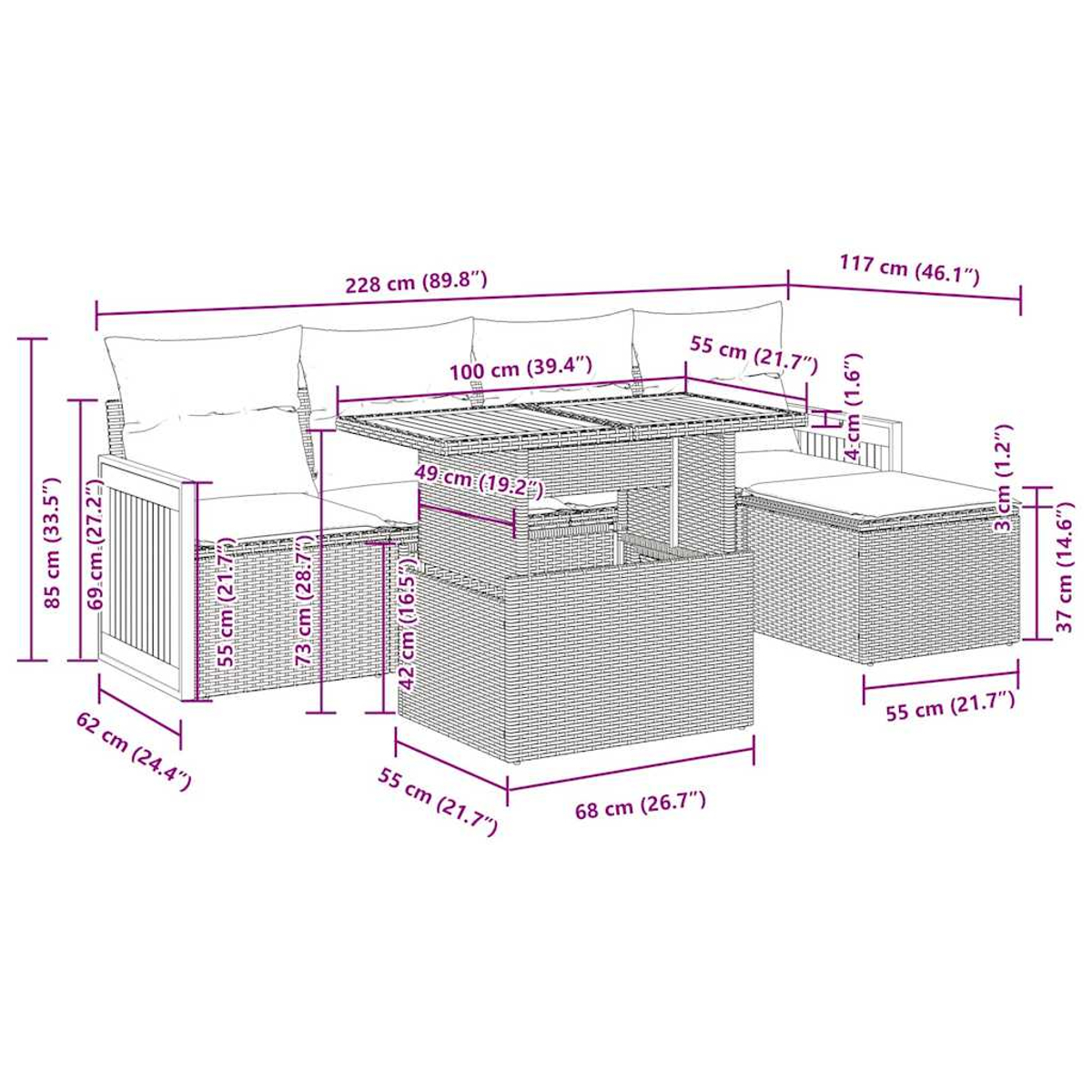 Ein graues Rattan-Sofa-Set mit blauen Kissen und einem Tisch.