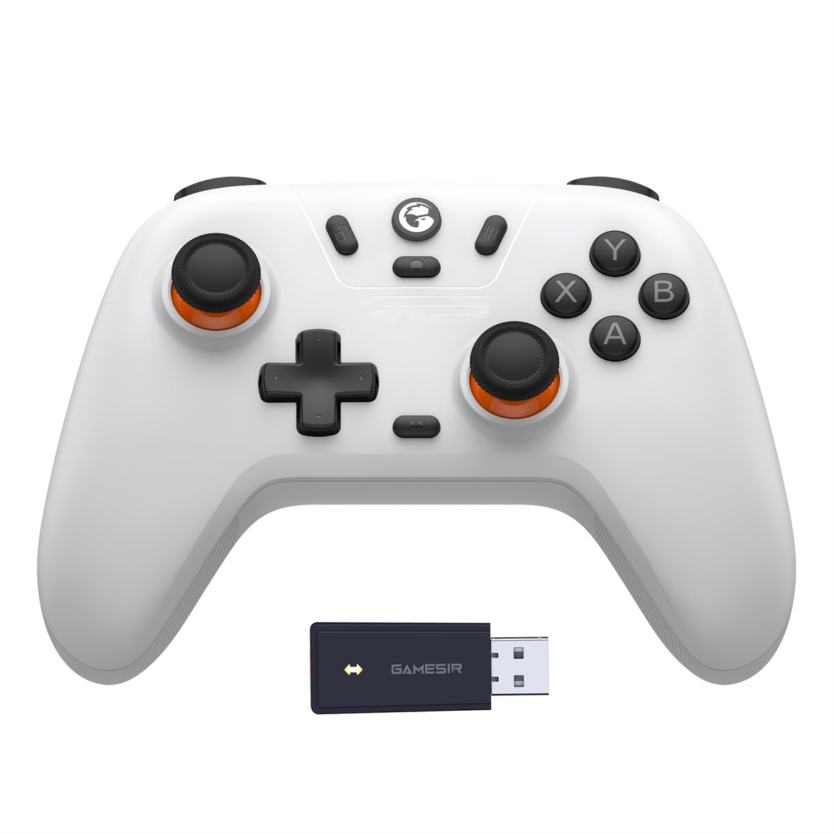 Weißes Gamepad mit schwarzen Tasten und orangefarbenen Akzenten. Ein schwarzer USB-Empfänger darunter.