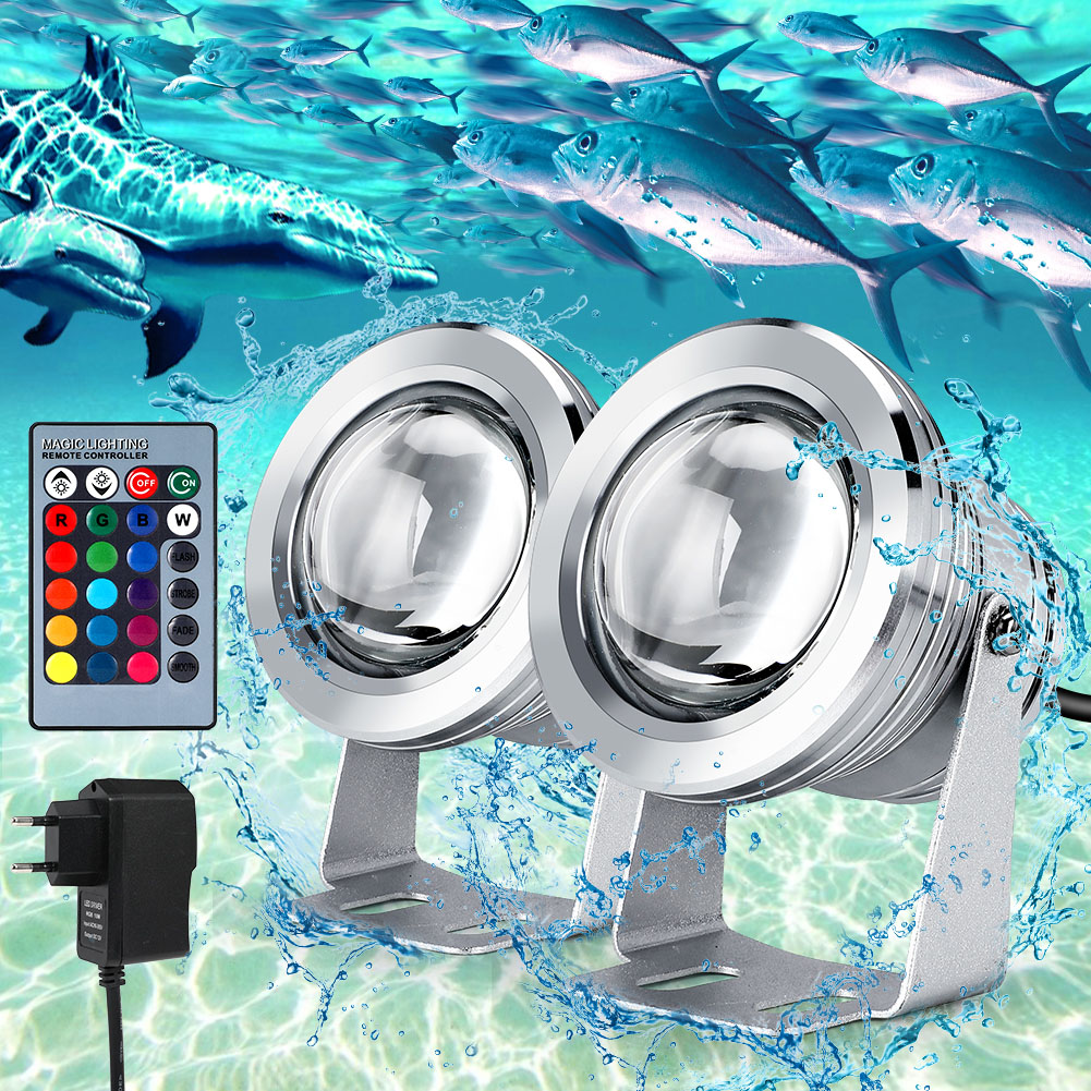 Zwei Unterwasserlichter mit Wasserspritzern und Fischen. Fernbedienung und Netzteil sichtbar.