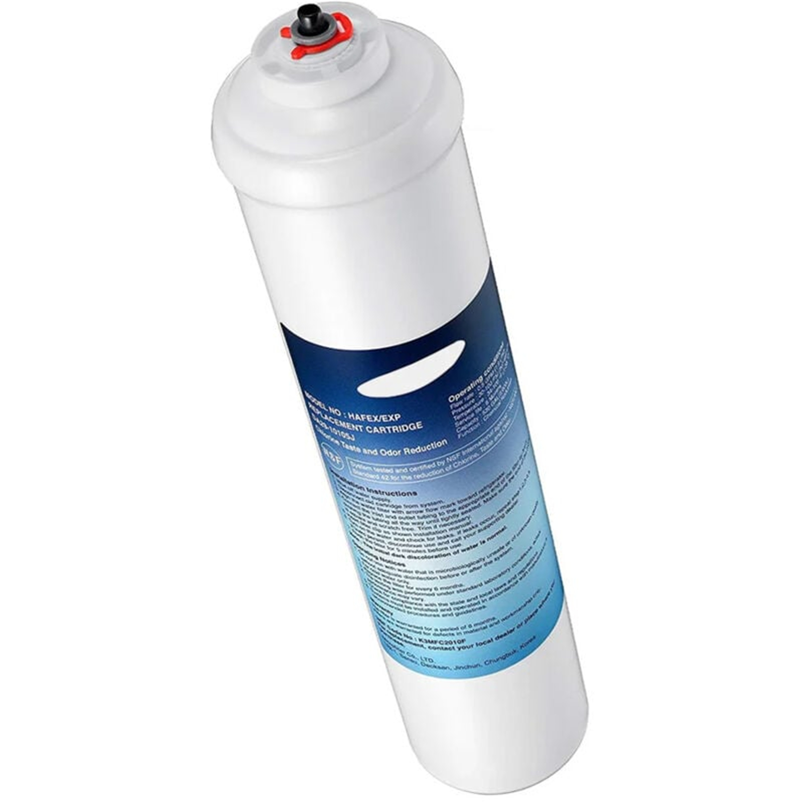 Weiße Wasserfilterkartusche mit blauem Etikett.