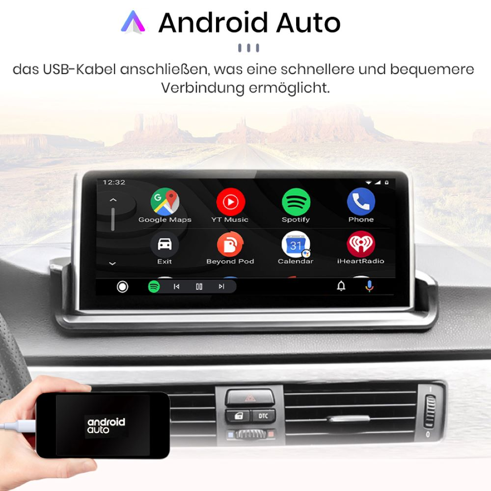 Armaturenbrett mit Android Auto-Oberfläche auf dem Bildschirm und Hand, die Telefon hält.