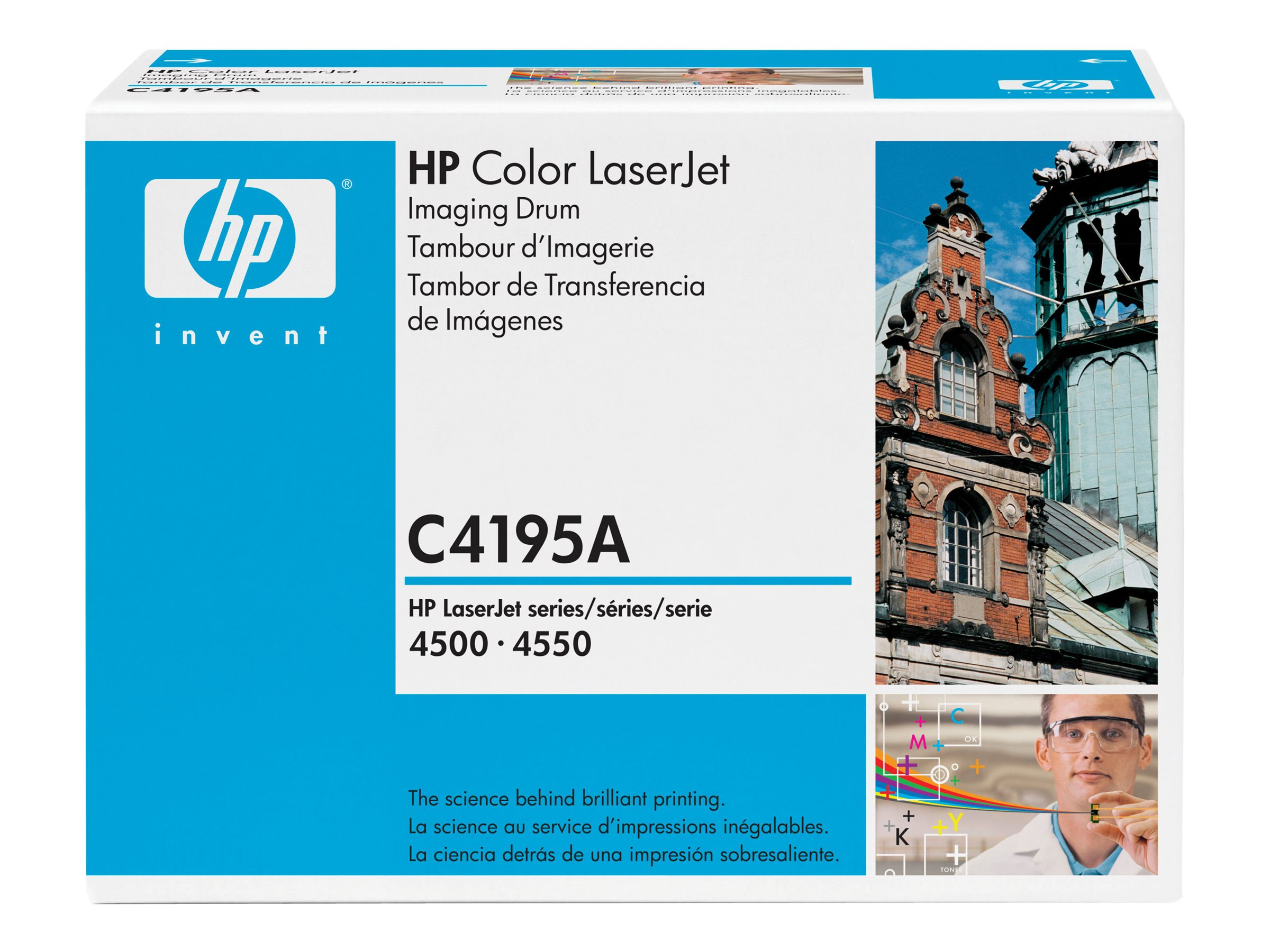 Una scatola HP con testo del tamburo di imaging. Una persona con un camice da laboratorio e un edificio sono sul lato.