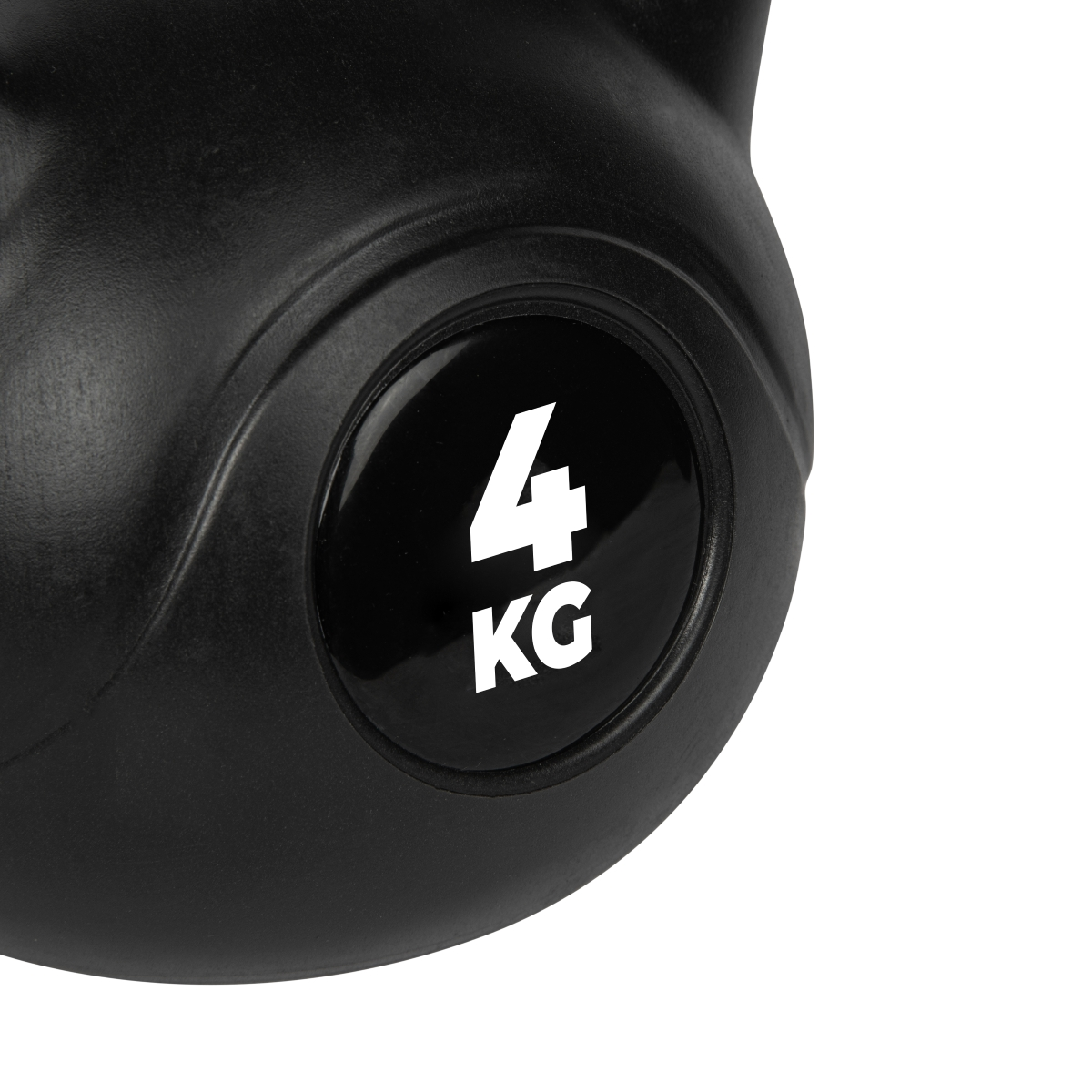 Nahaufnahme einer schwarzen Kettlebell. Zeigt die Zahl 4 und KG in Weiß. Der Hintergrund ist weiß.