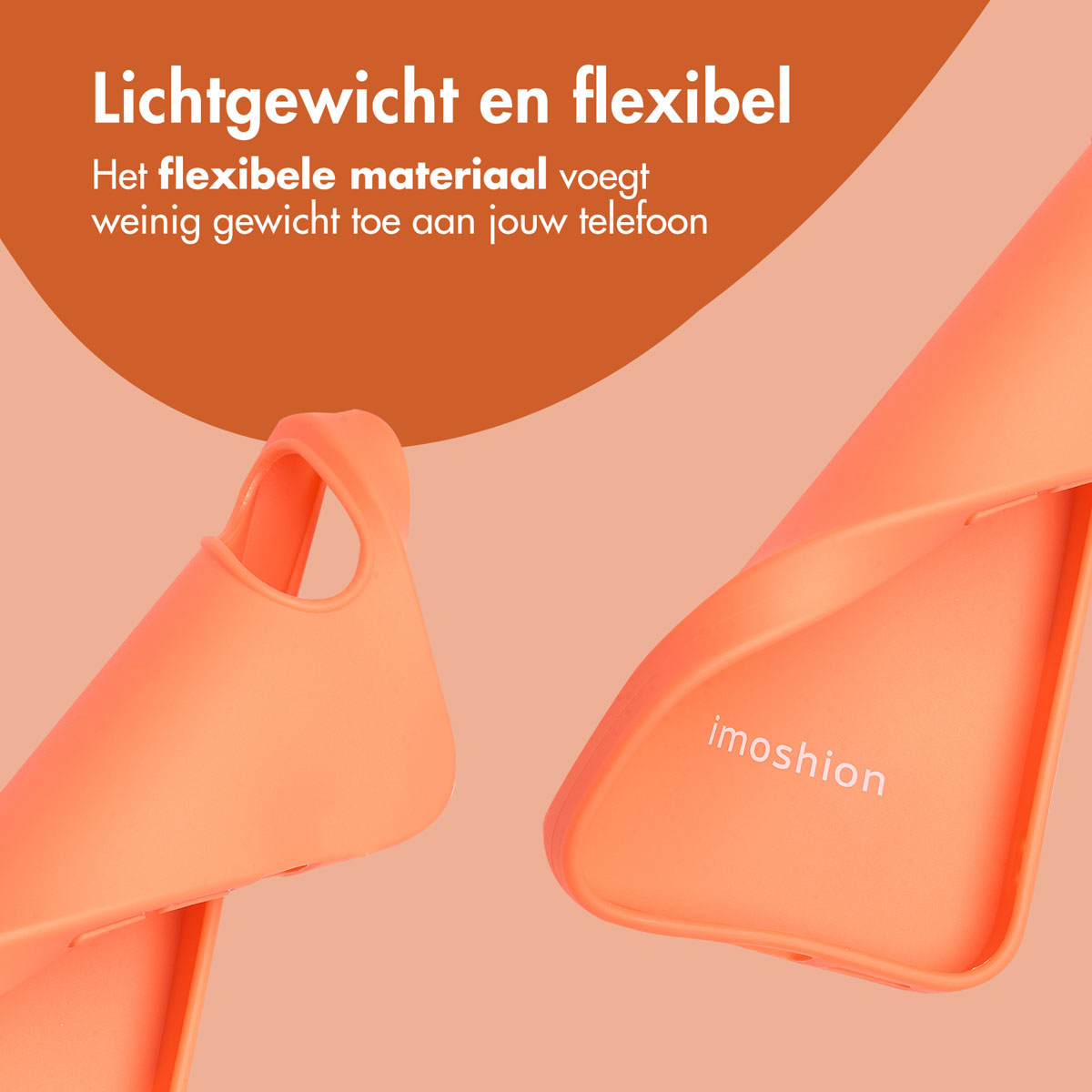 Zwei orangefarbene Handyhüllen. Eine ist offen. Imoshion steht drauf. Pfirsich Hintergrund. Nahaufnahme.