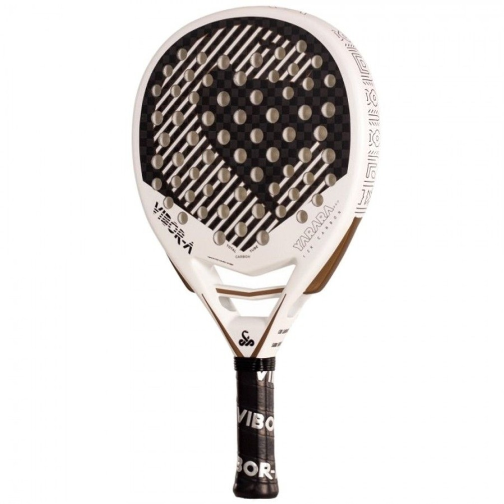 Una racchetta da padel bianca e nera con manico nero. Il marchio è Vibora.