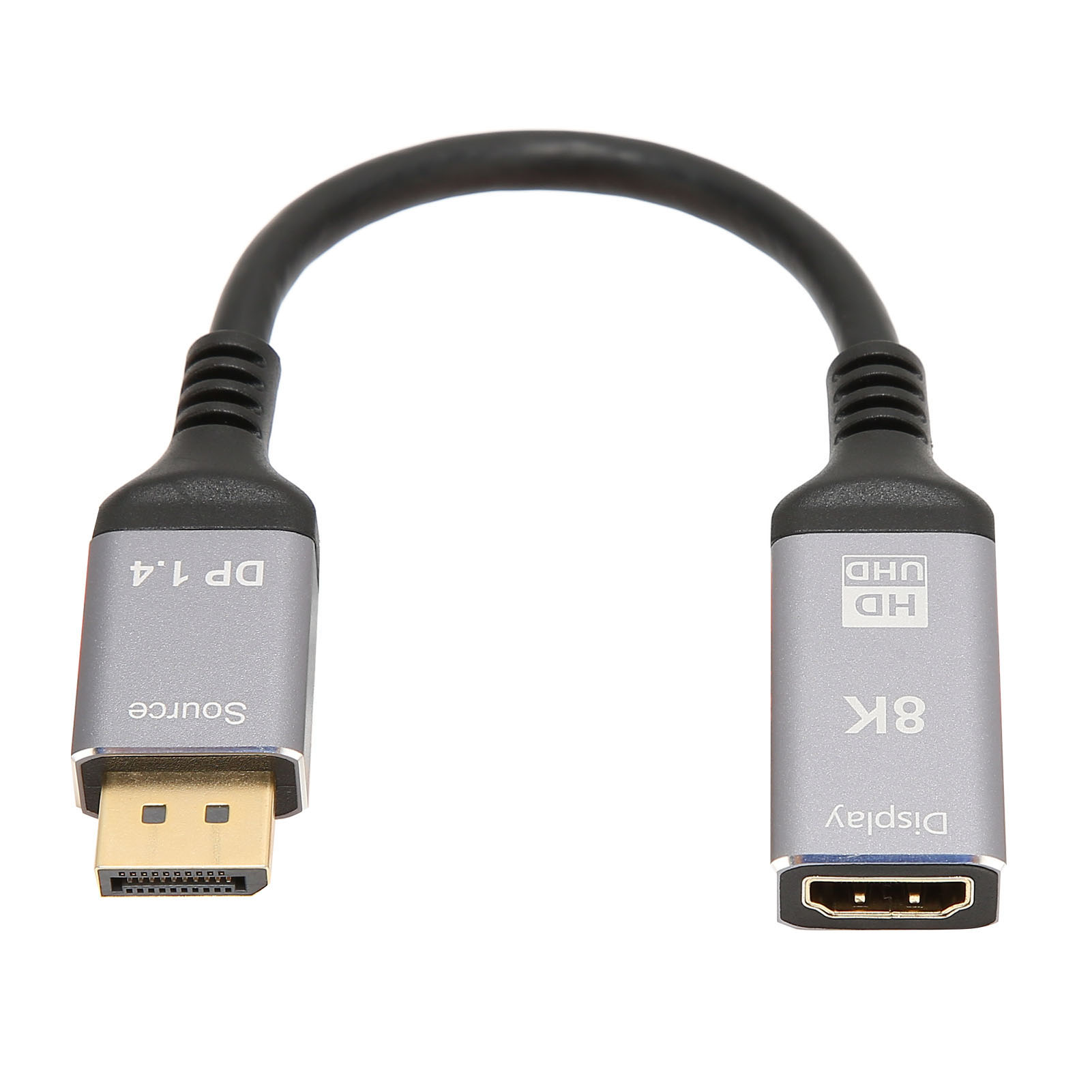 Silberner HDMI-zu-DisplayPort-Adapter. Ein Ende ist HDMI, das andere DisplayPort, auf weißem Hintergrund.
