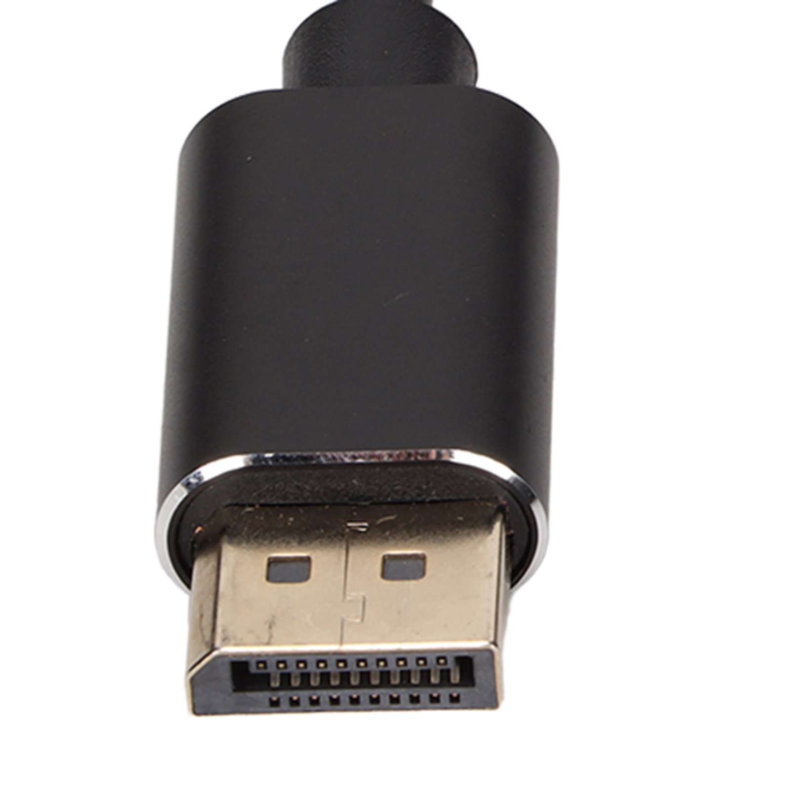 Nahaufnahme eines schwarzen DisplayPort-Anschlusses. Der Anschluss ist schwarz mit sichtbaren Pins.