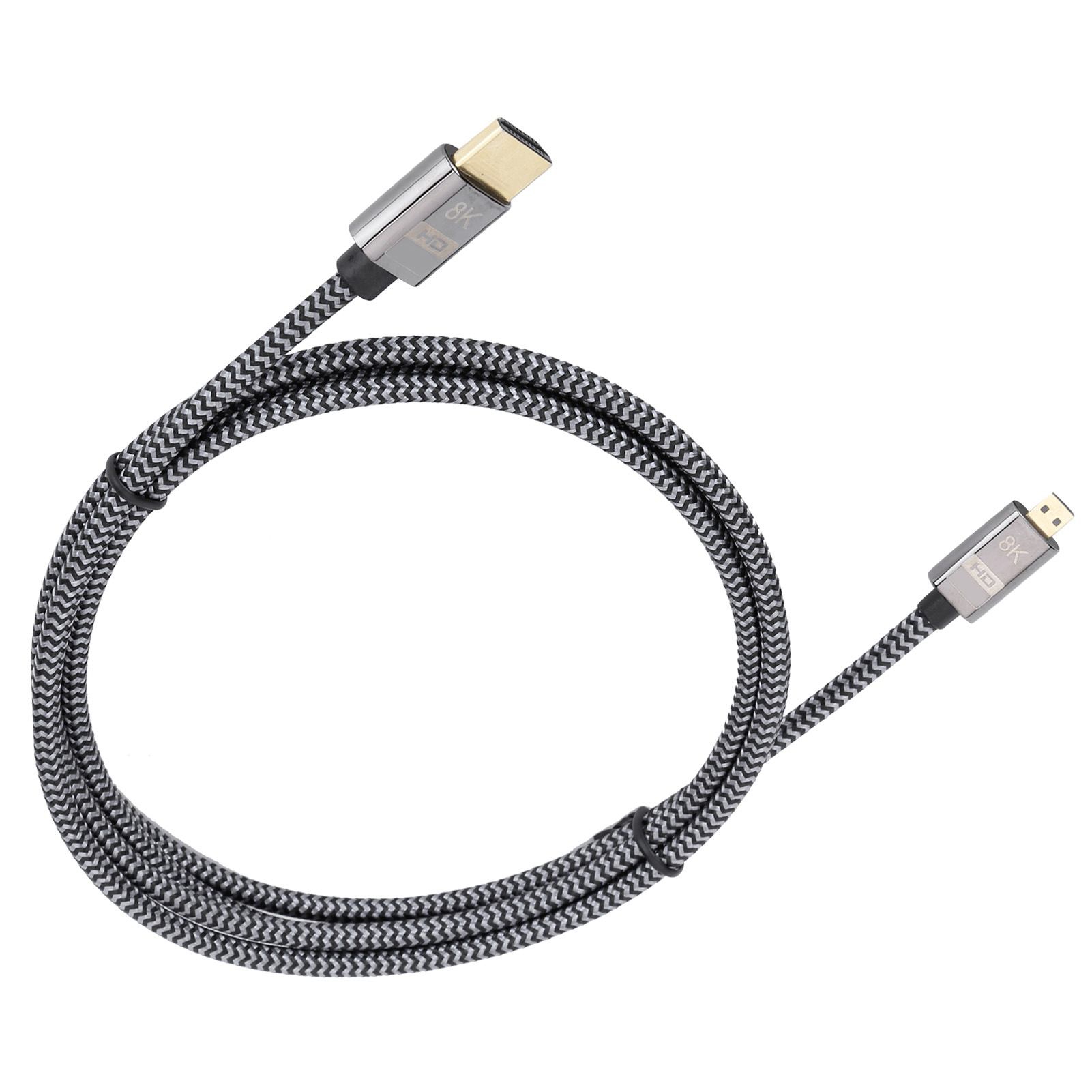 Schwarzes und graues HDMI-Kabel mit Anschlüssen an beiden Enden, auf weißem Hintergrund gerollt.