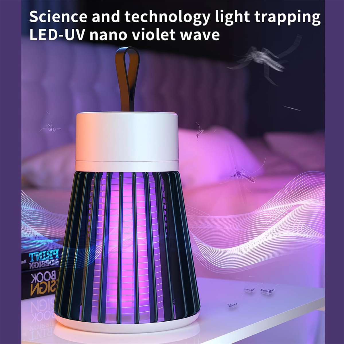 Mückenvernichterlampe mit violettem Licht, umgeben von fliegenden Mücken, auf einem Nachttisch.