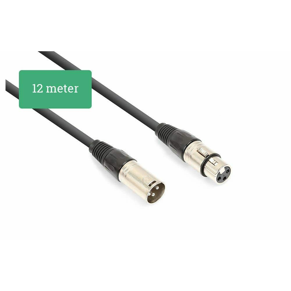 Dos cables de audio con cables negros y una etiqueta verde que dice '12 metros'. Ambos extremos tienen conectores XLR.