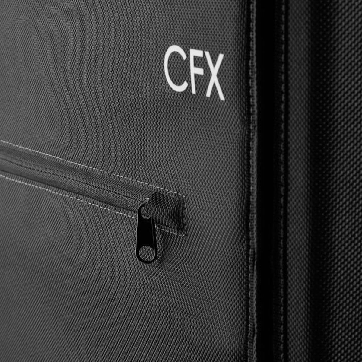 Close-up van een zwarte CFX koeltas met een zichtbare rits en het CFX-logo.