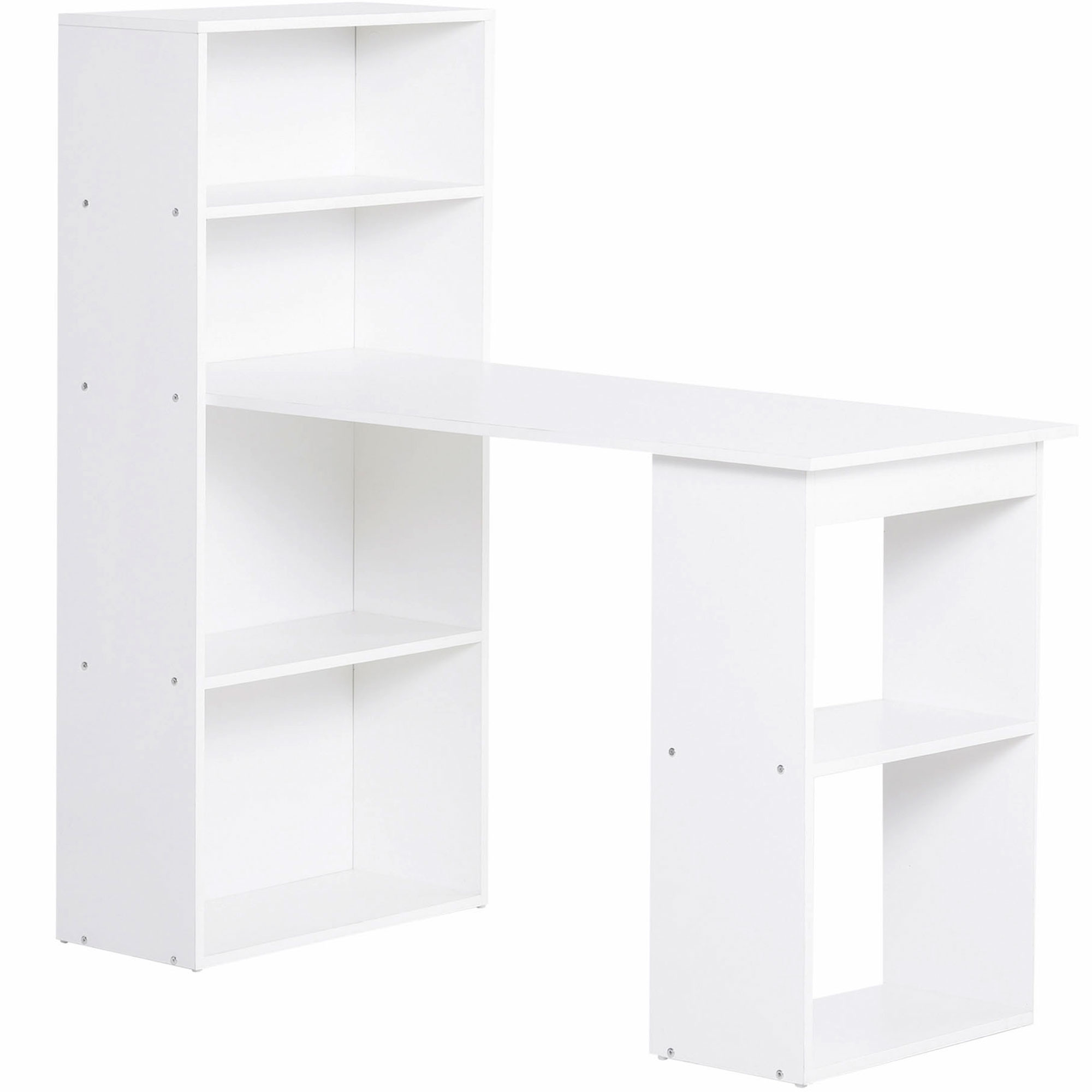 Ein weißer Schreibtisch mit einem an einer Seite befestigten Bücherregal mit mehreren Regalen. Der Schreibtisch befindet sich auf einem weißen Hintergrund.