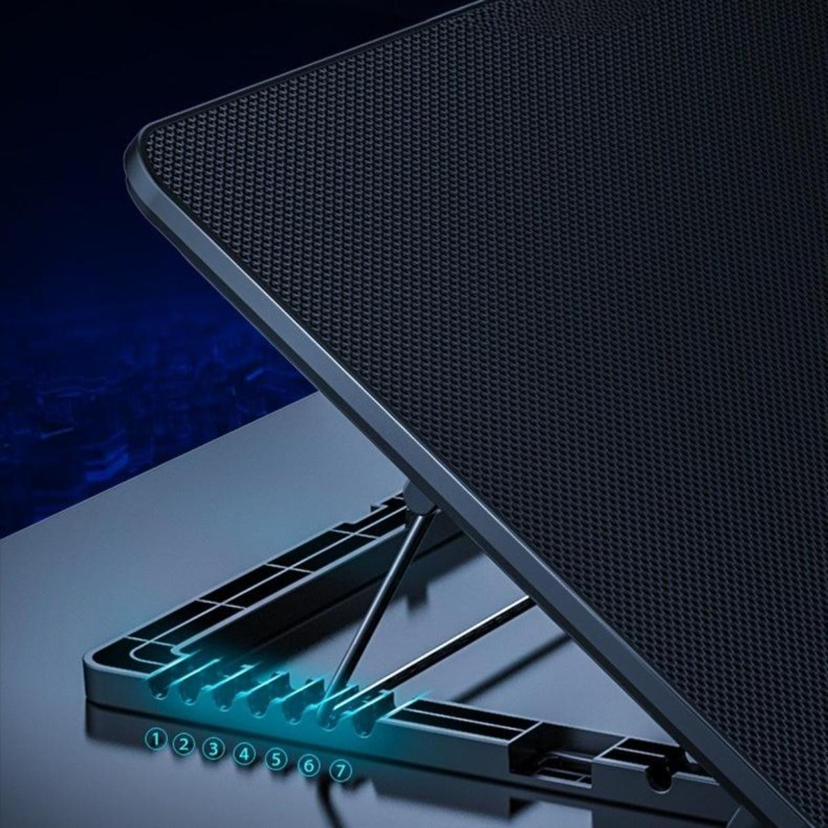 Nahaufnahme eines schwarzen Laptopständers mit einstellbaren Höheneinstellungen und strukturierter Oberfläche.