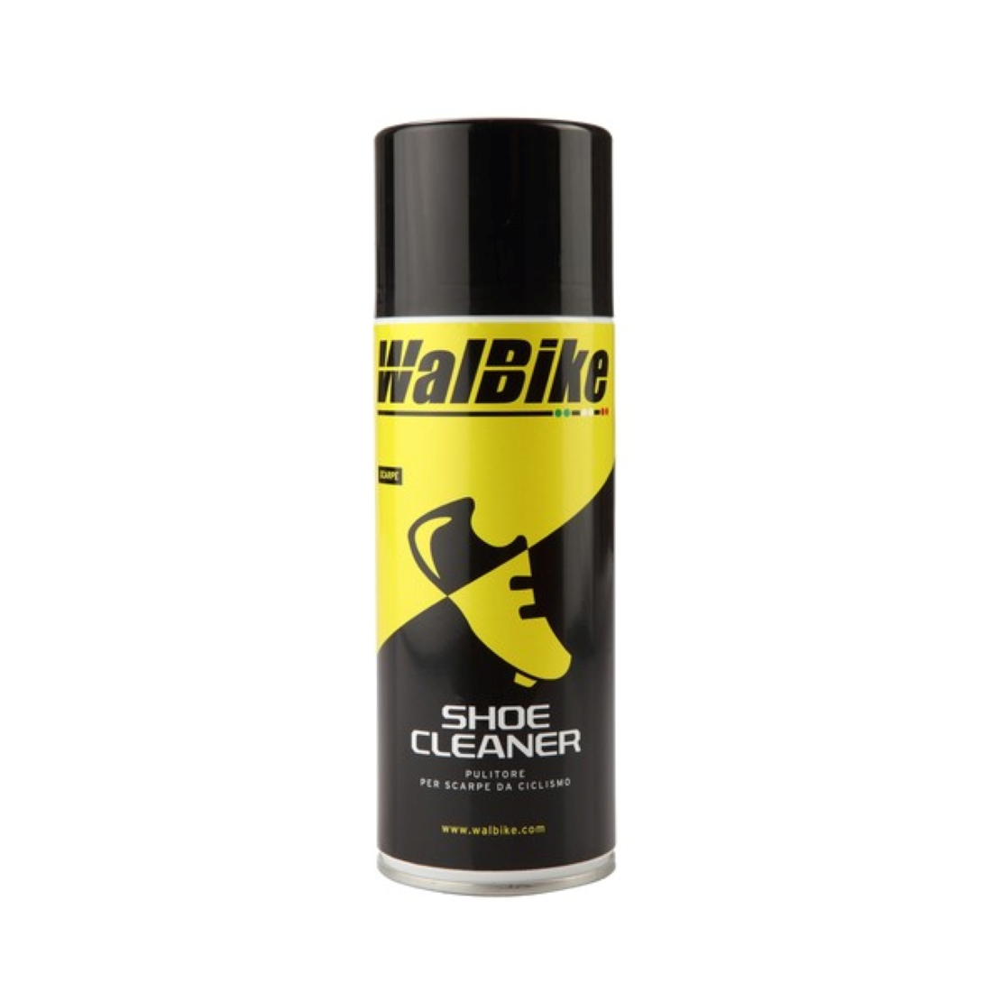 Una bomboletta nera e gialla di pulitore per scarpe di WalBike. L'etichetta ha una grafica di scarpa.