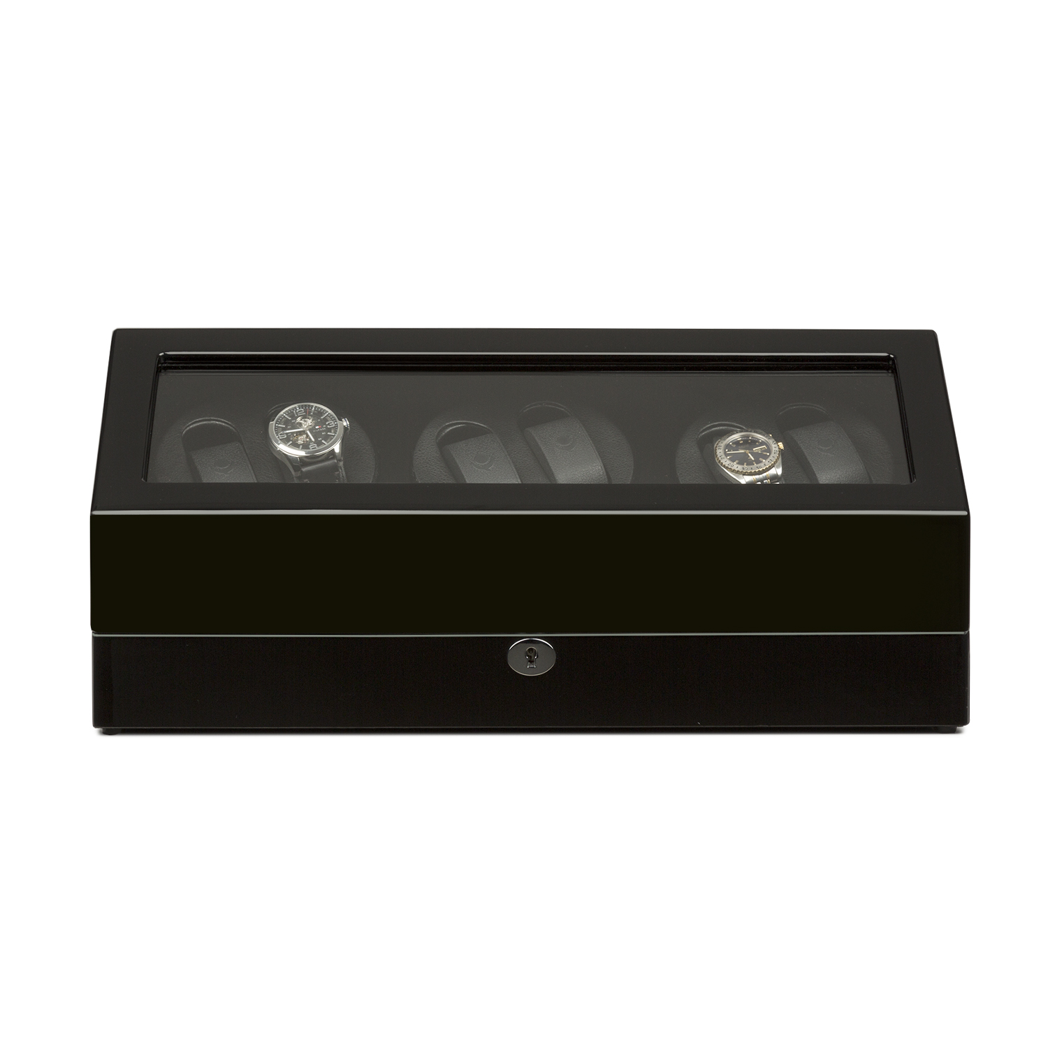 Schwarze Uhrenbewegerbox mit Glasdeckel. Sie fasst drei Uhren. Zwei Uhren sind sichtbar.