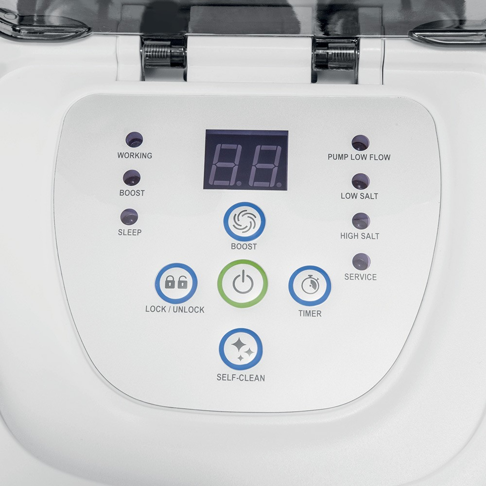 Biały panel sterowania z przyciskami i wyświetlaczem. Przyciski: ZABLOKUJ/ODBLOKUJ, BOOST i SAMOCZYSZCZENIE.