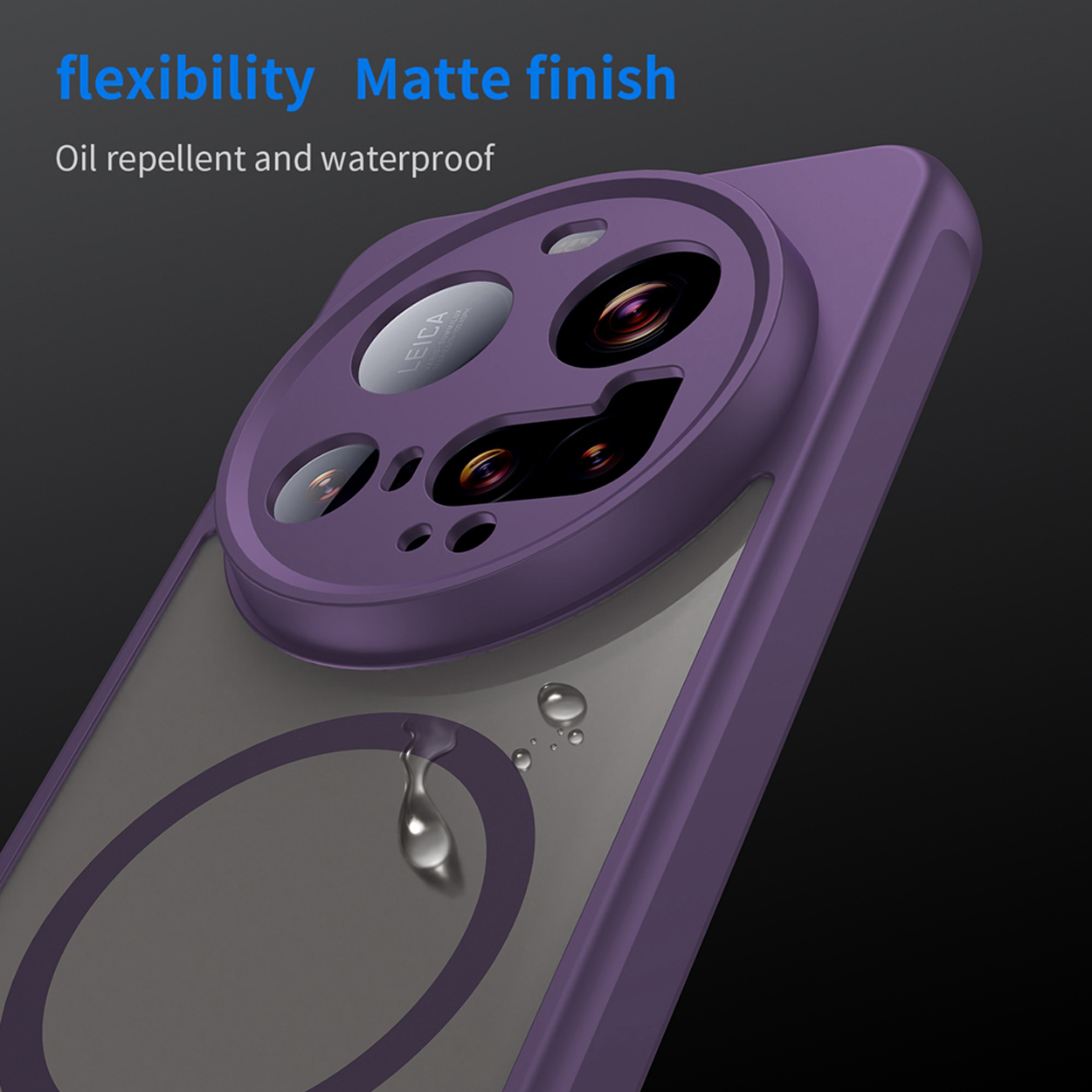 Coque de téléphone violette avec dos transparent, gouttes d'eau et finition mate. Le fond est sombre.