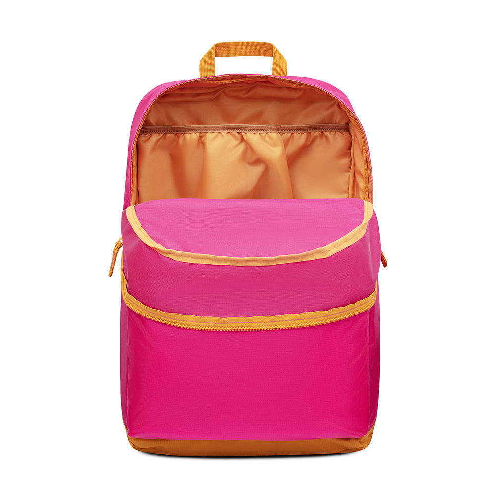 Rosa Rucksack, offen, mit orangefarbenem Innenraum und Trägern.