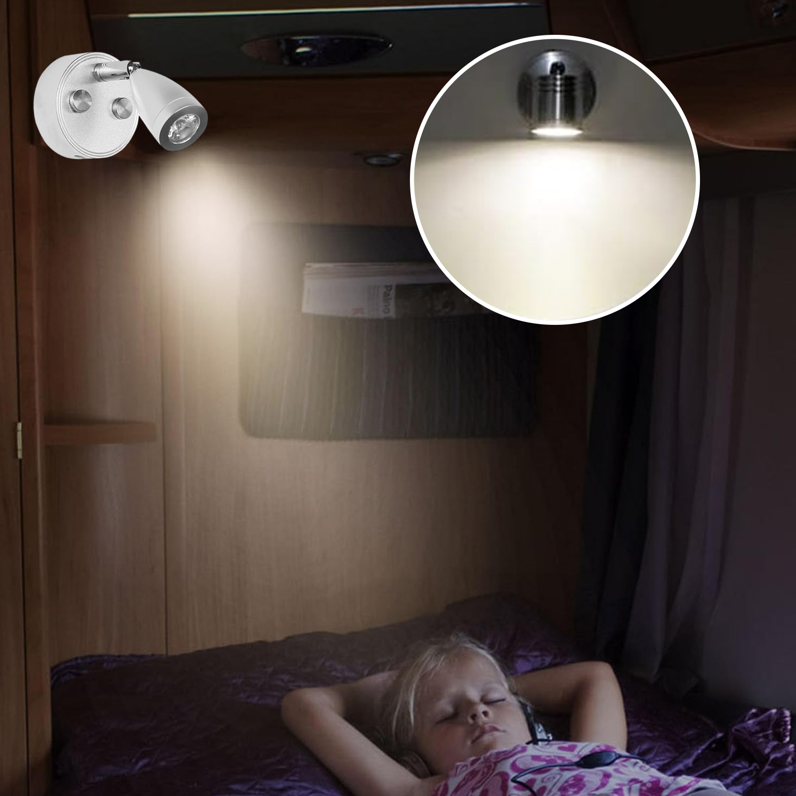Ein schlafendes Mädchen in einem Bett, beleuchtet von zwei Wandleuchten. Ein kreisförmiges Licht in Nahaufnahme.