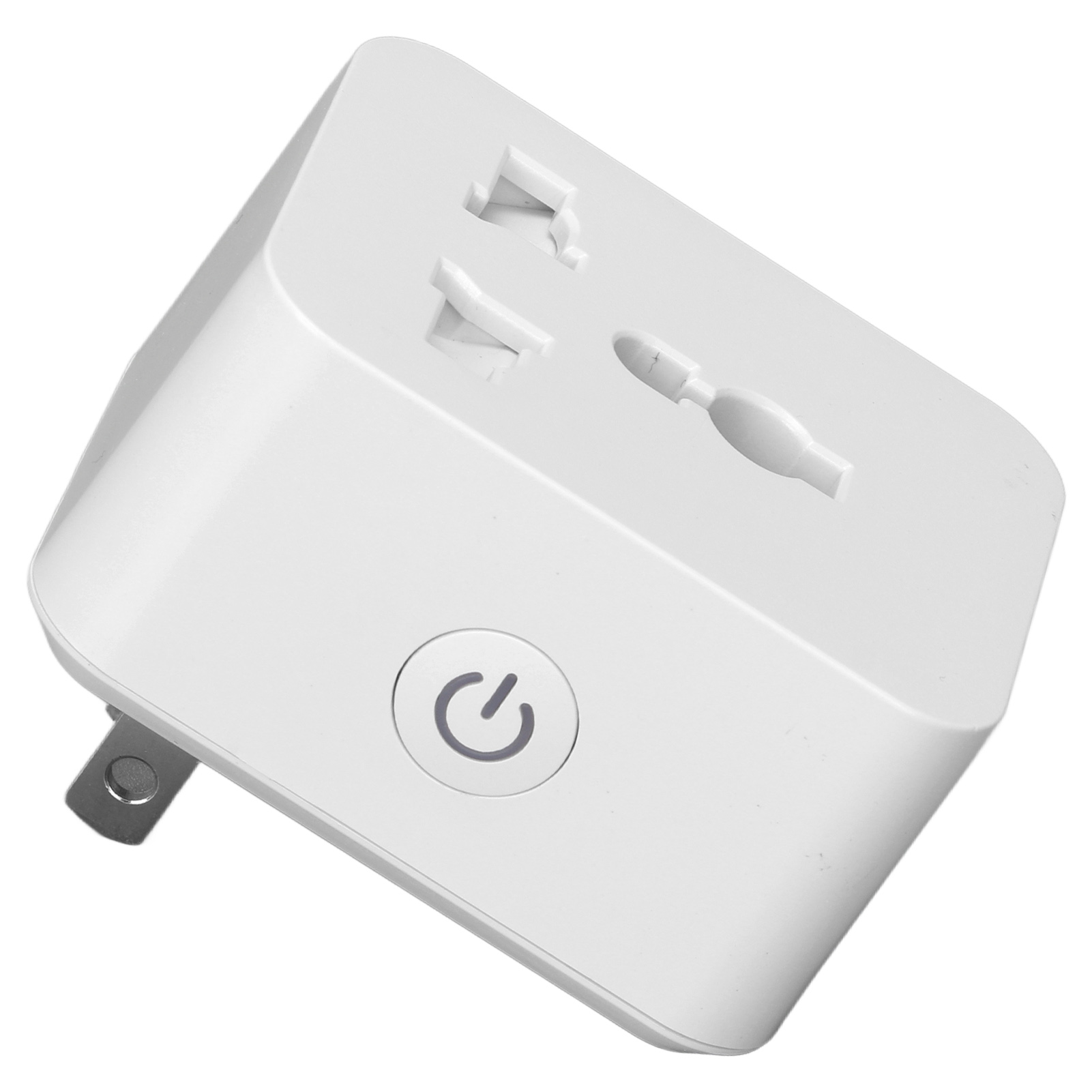 Weißer Smart-Plug-Adapter mit US-Stecker und Ein-/Aus-Schalter. Schräge Ansicht, freigestellt.