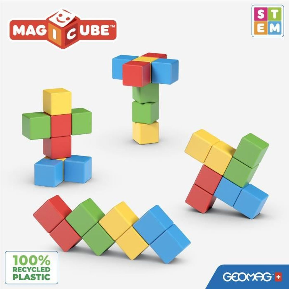 Cubi magnetici in diverse forme. Cubi a forma di croce e stella. I cubi sono colorati.