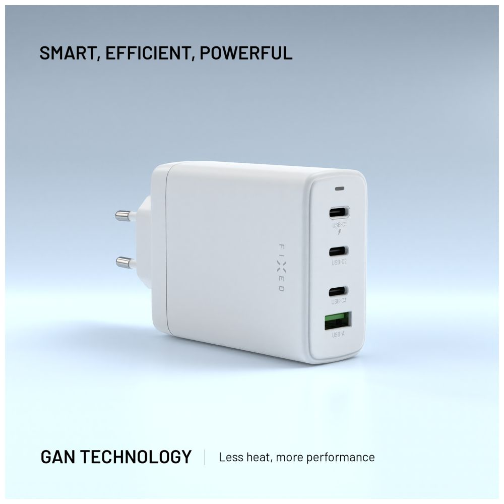 Ein weißes Ladegerät mit drei USB-C- und einem USB-A-Anschluss. Der Markenname lautet 'FIXED'.