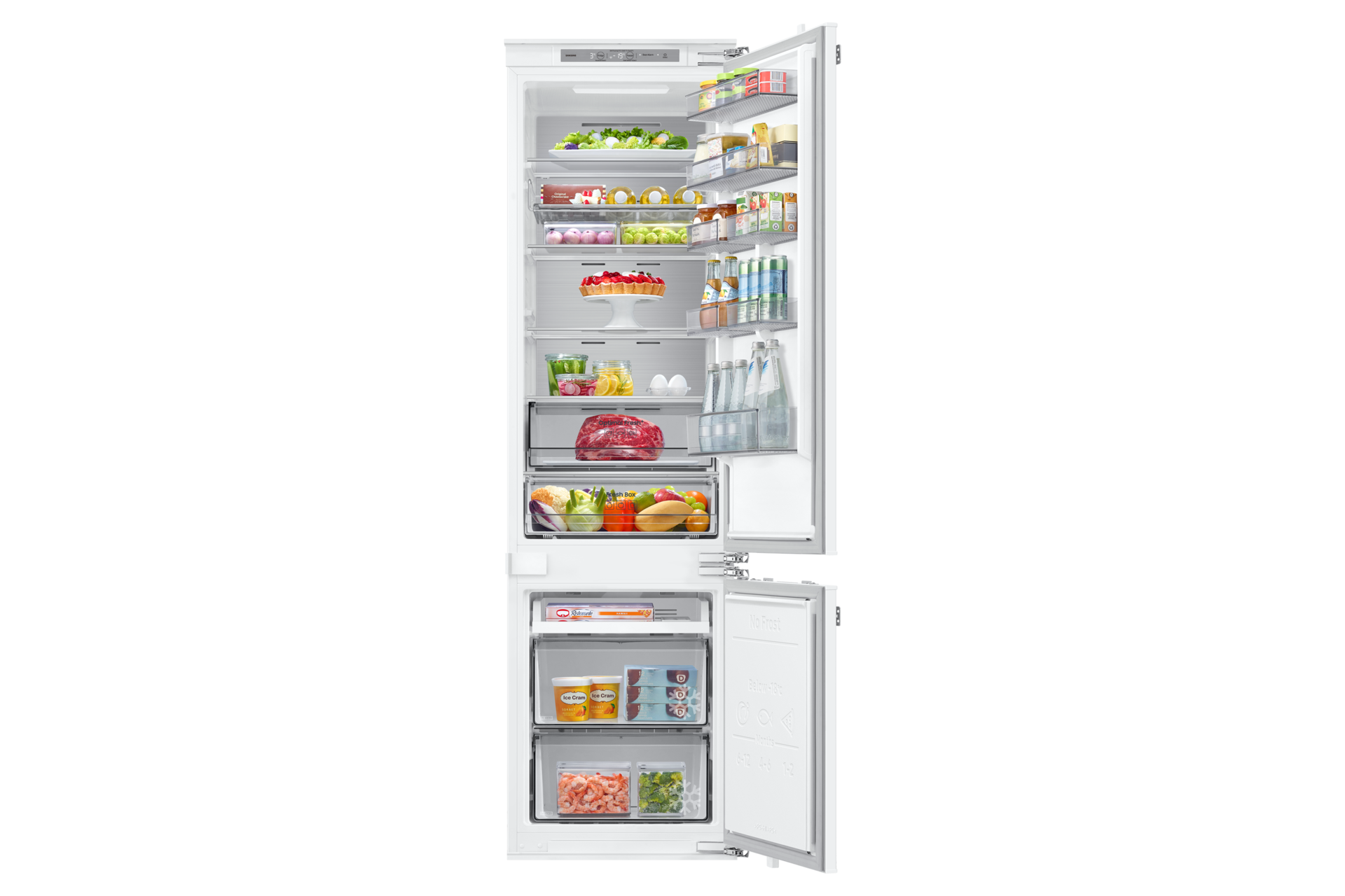 Ein weißer Kühlschrank, geschlossen und von vorne gesehen. Die Tür ist flach, ohne sichtbare Griffe.