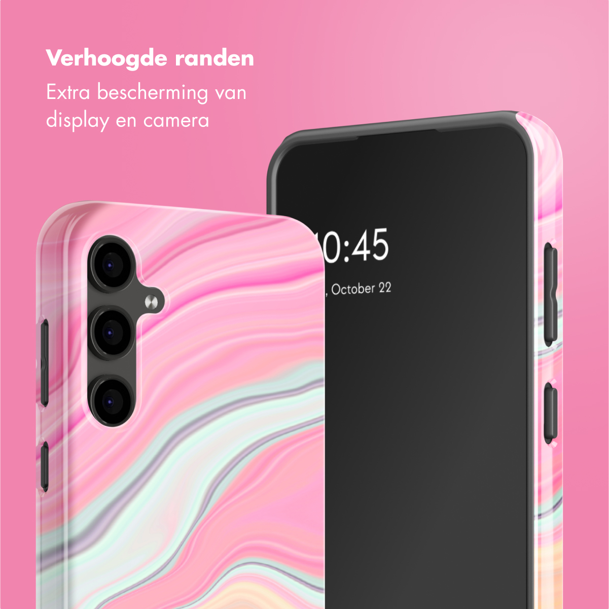 Een roze, crèmekleurig en wit marmeren telefoonhoesje naast een telefoon die de tijd 10:45 weergeeft.