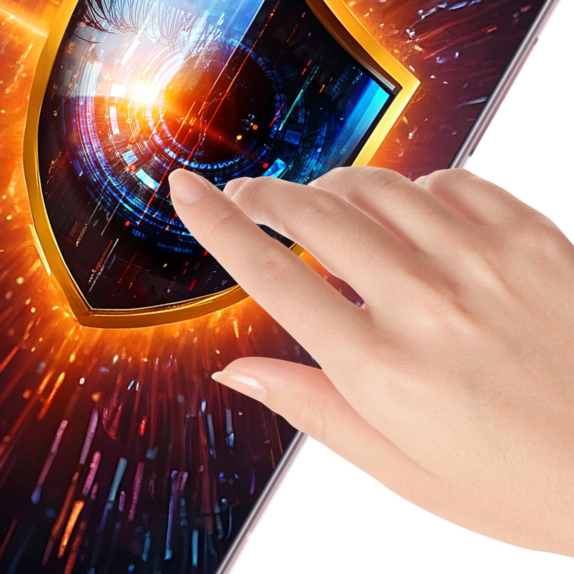 Una mano tocca uno schermo con una grafica a scudo. Lo schermo ha un design futuristico luminoso con colori blu e arancione.