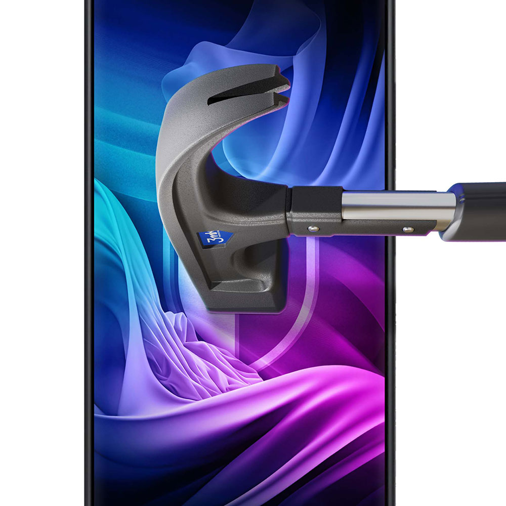 Un martello che rompe lo schermo di un telefono, con uno sfondo astratto colorato di blu, viola e bianco.