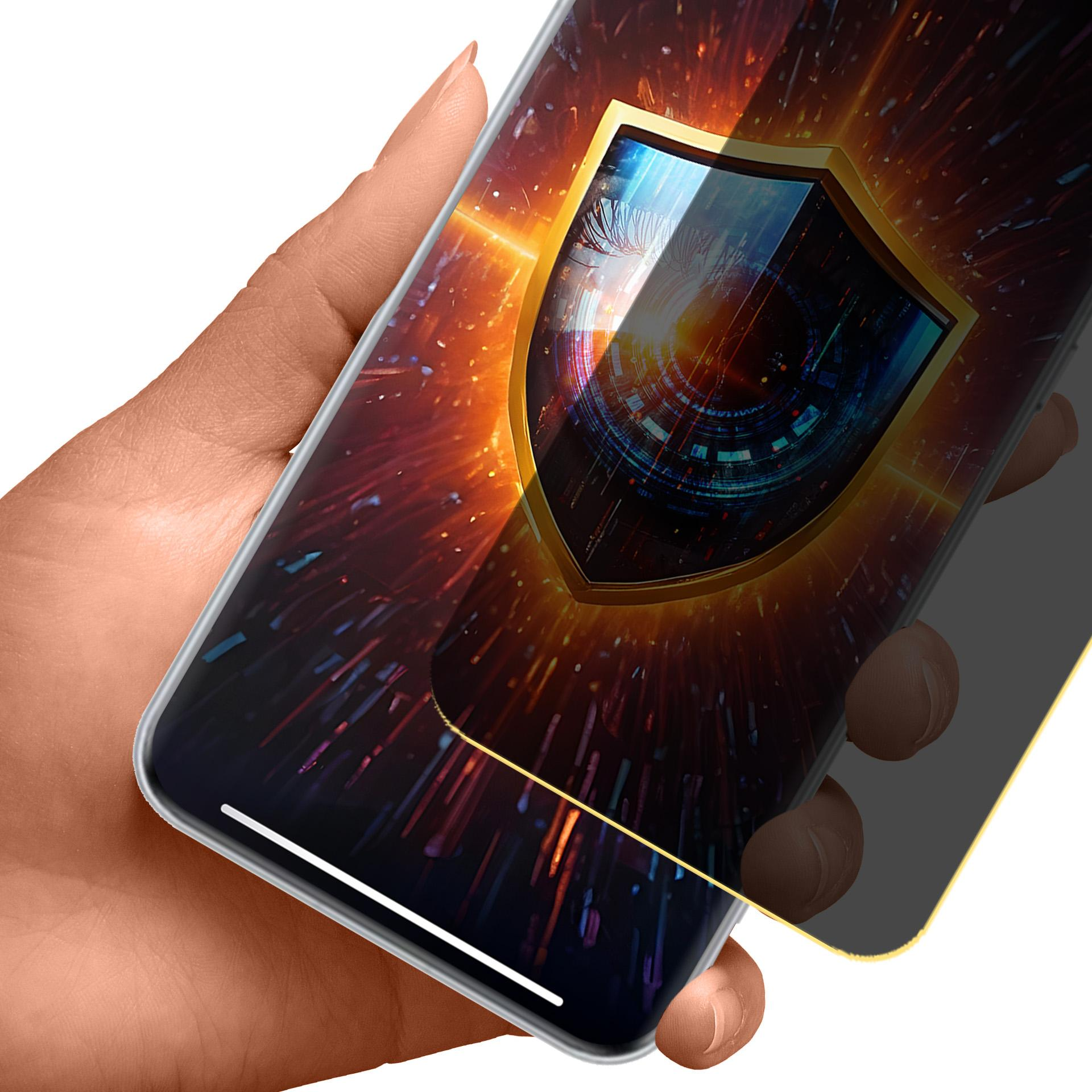 Mano che tiene smartphone con scudo digitale. Sfondo con esplosioni arancioni e blu.