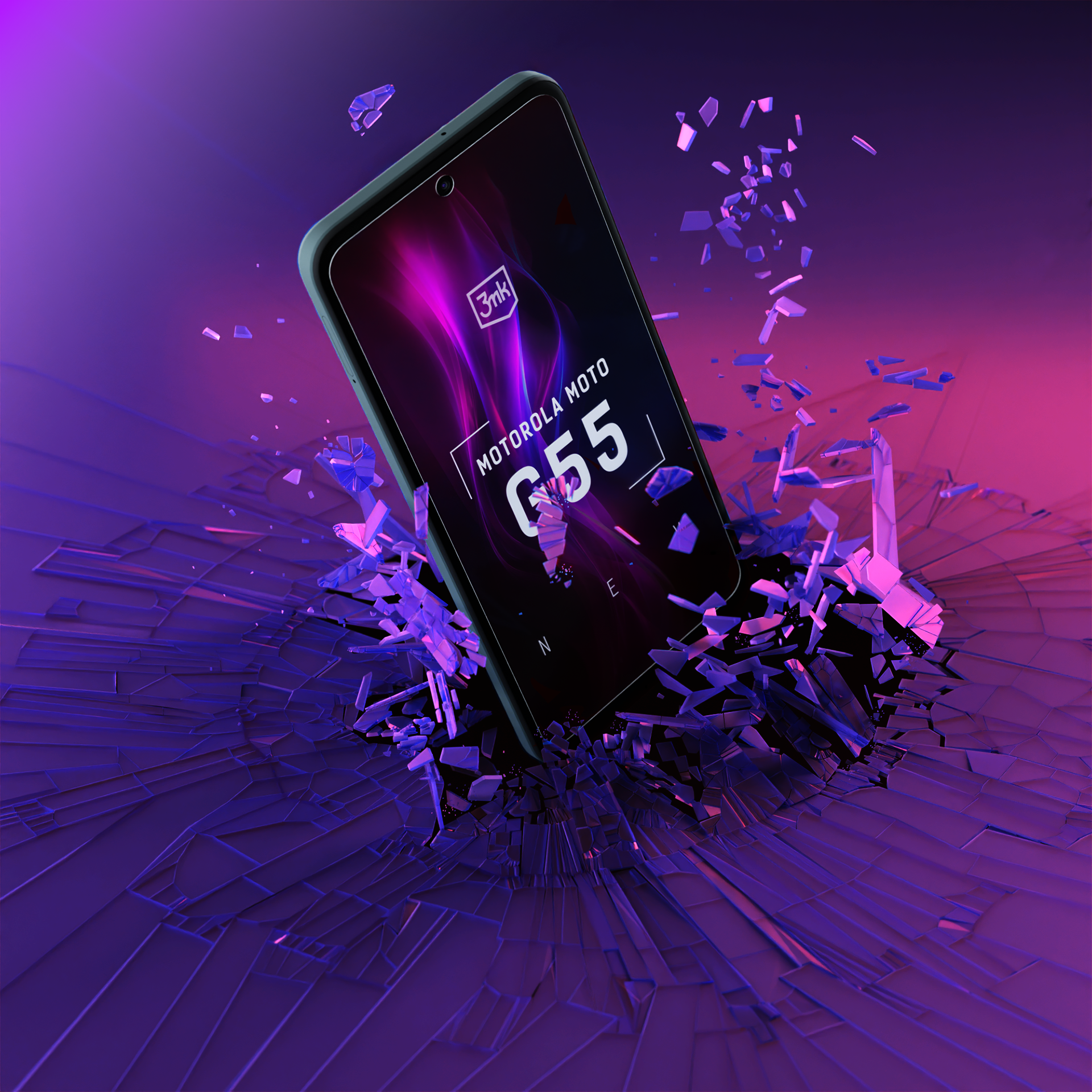 Telefono Motorola Moto G55 che sfonda una superficie. Frammenti e schegge di vetro sparsi intorno.