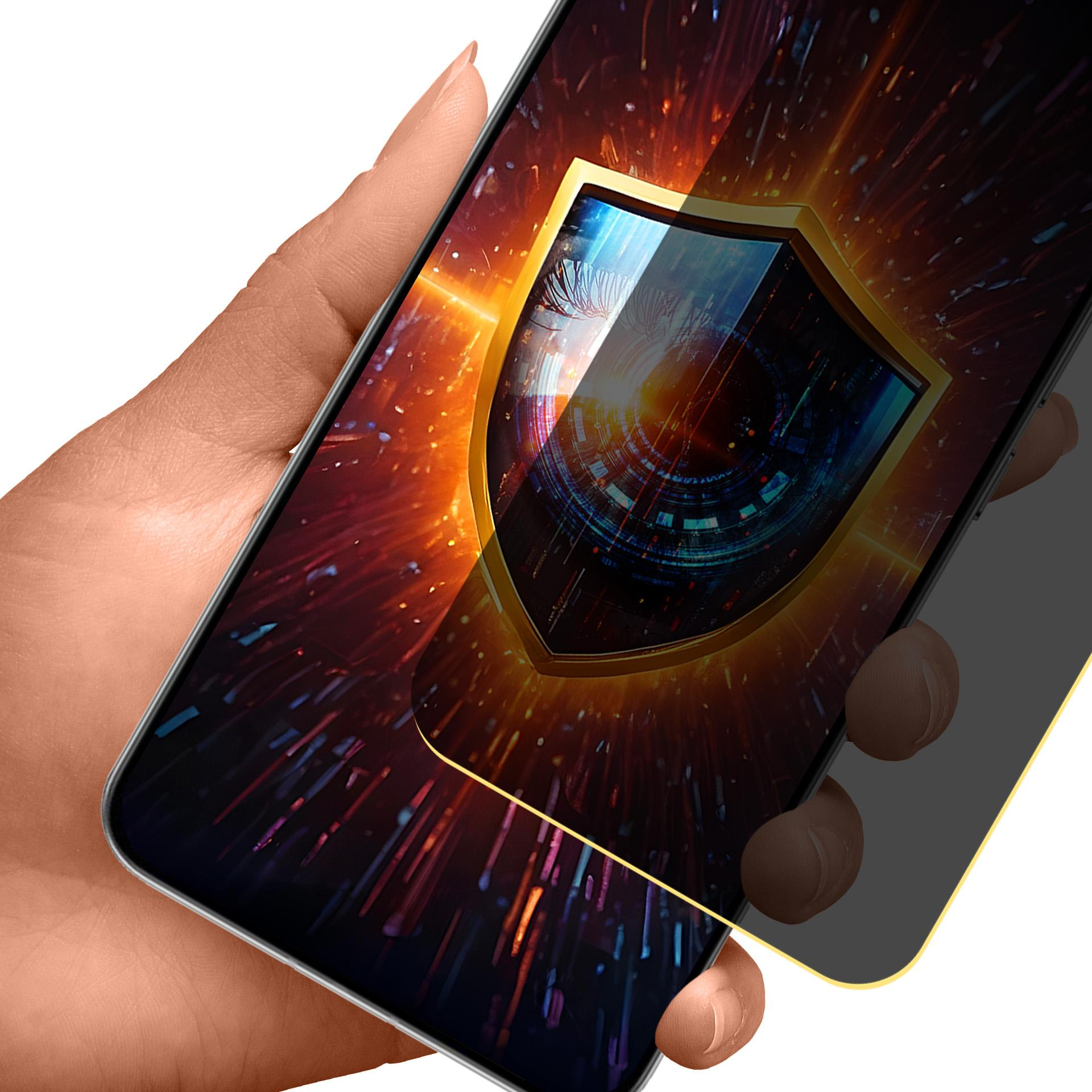 Mano che tiene uno smartphone con un grafico a scudo sullo schermo. Lo sfondo presenta esplosioni di luce colorate, che suggeriscono sicurezza.