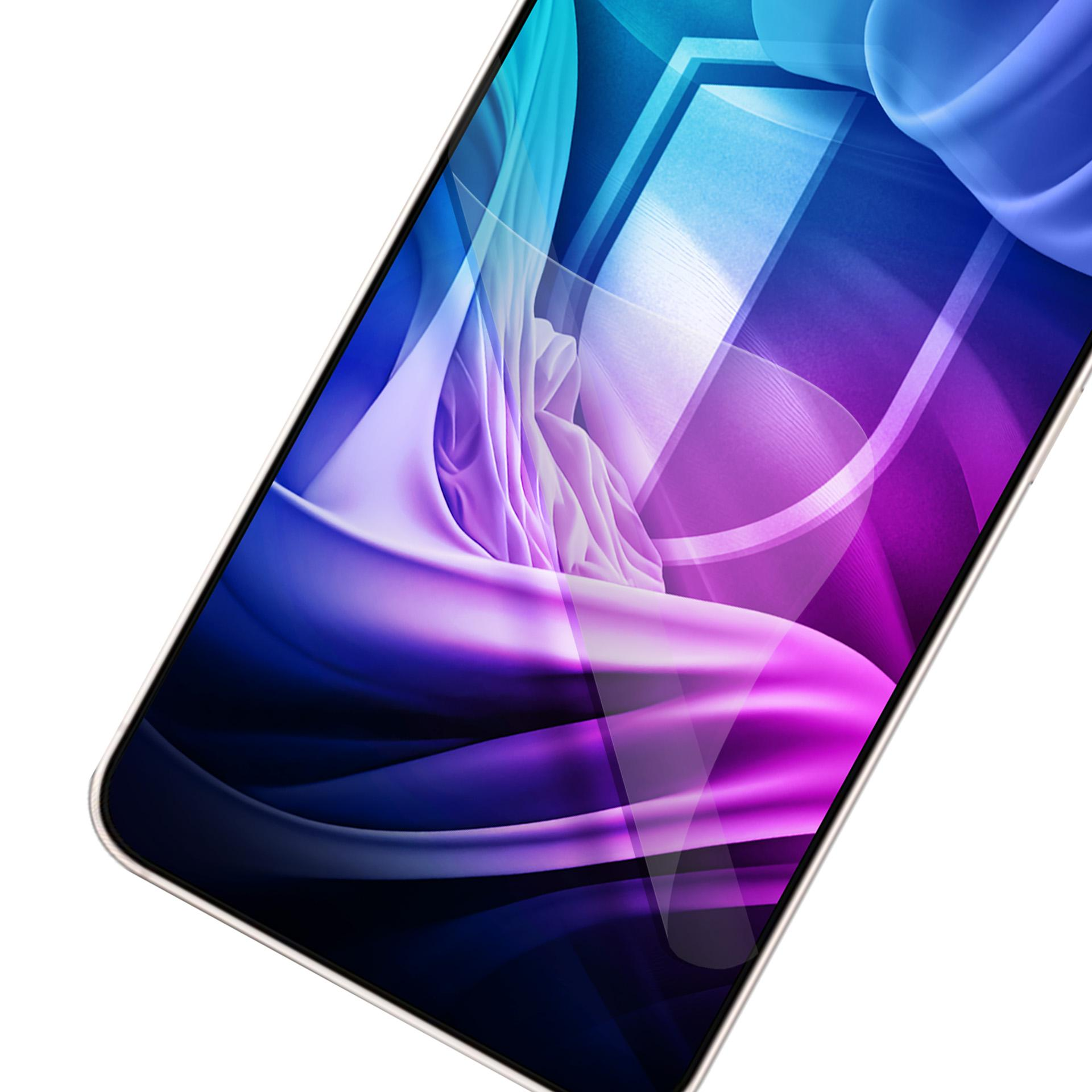Smartfon pod kątem, prezentujący żywy, abstrakcyjny wzór w kolorach fioletu, niebieskiego i białego. Telefon ma srebrne krawędzie na białym tle.